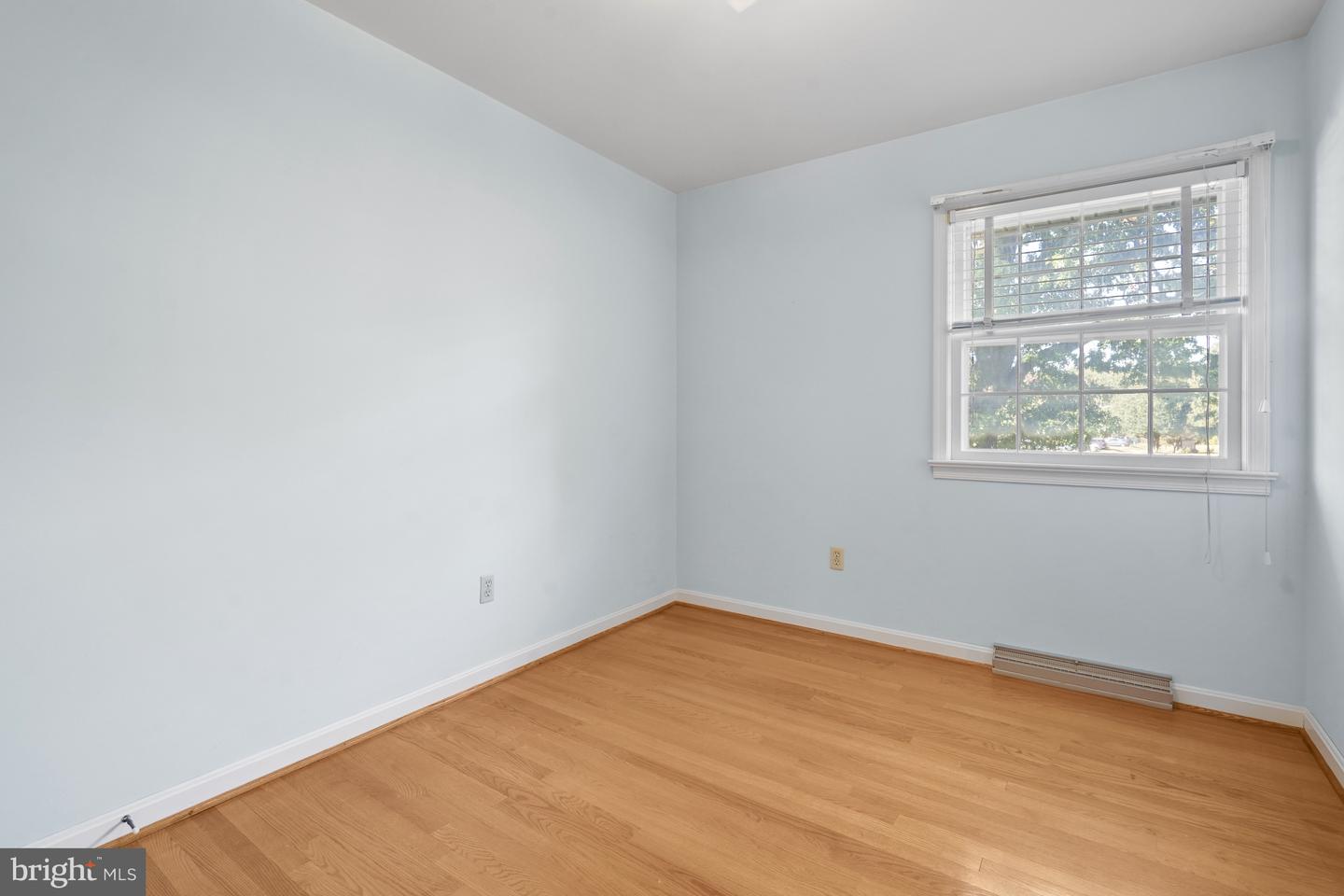 100 LOMBARDY DR, FREDERICKSBURG, Virginia 22408, 3 Bedrooms Bedrooms, ,2 BathroomsBathrooms,Residential,For sale,100 LOMBARDY DR,VASP2036644 MLS # VASP2036644