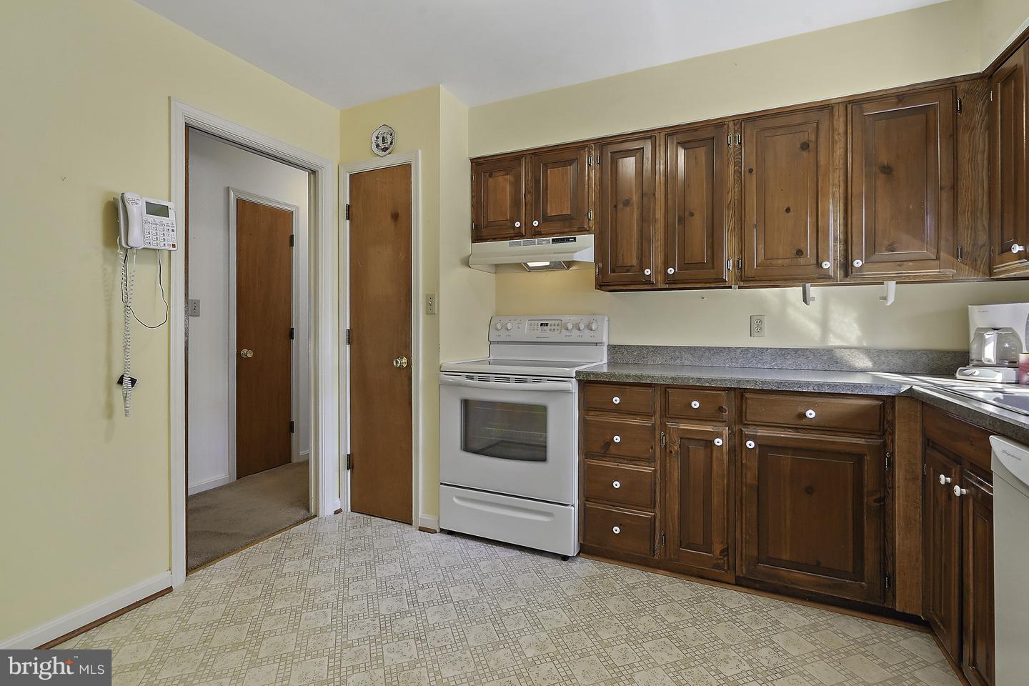 100 LOMBARDY DR, FREDERICKSBURG, Virginia 22408, 3 Bedrooms Bedrooms, ,2 BathroomsBathrooms,Residential,For sale,100 LOMBARDY DR,VASP2036644 MLS # VASP2036644