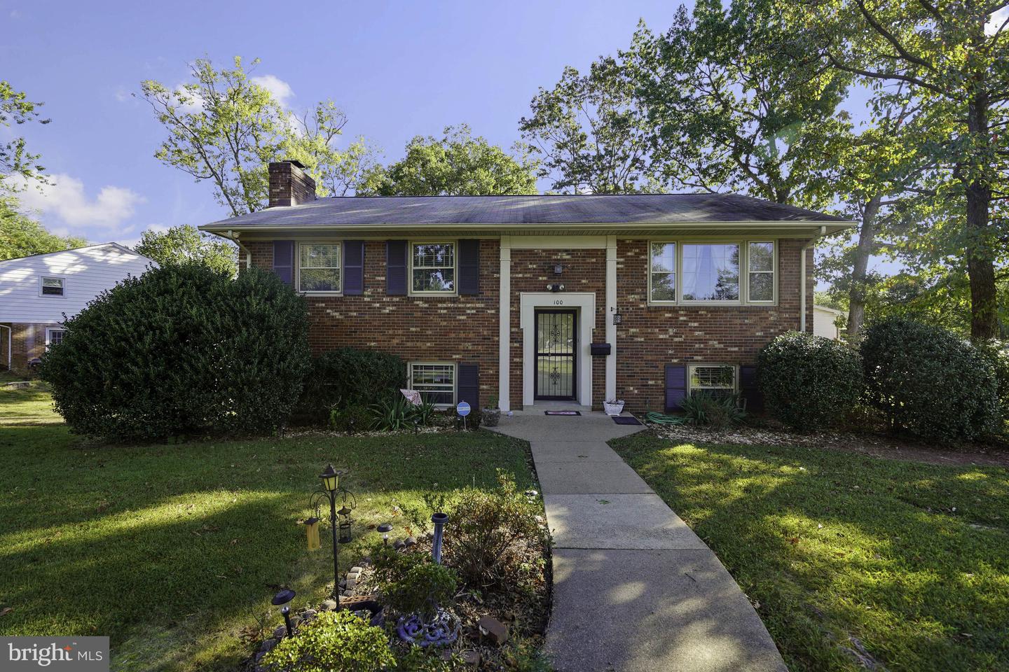 100 LOMBARDY DR, FREDERICKSBURG, Virginia 22408, 3 Bedrooms Bedrooms, ,2 BathroomsBathrooms,Residential,For sale,100 LOMBARDY DR,VASP2036644 MLS # VASP2036644