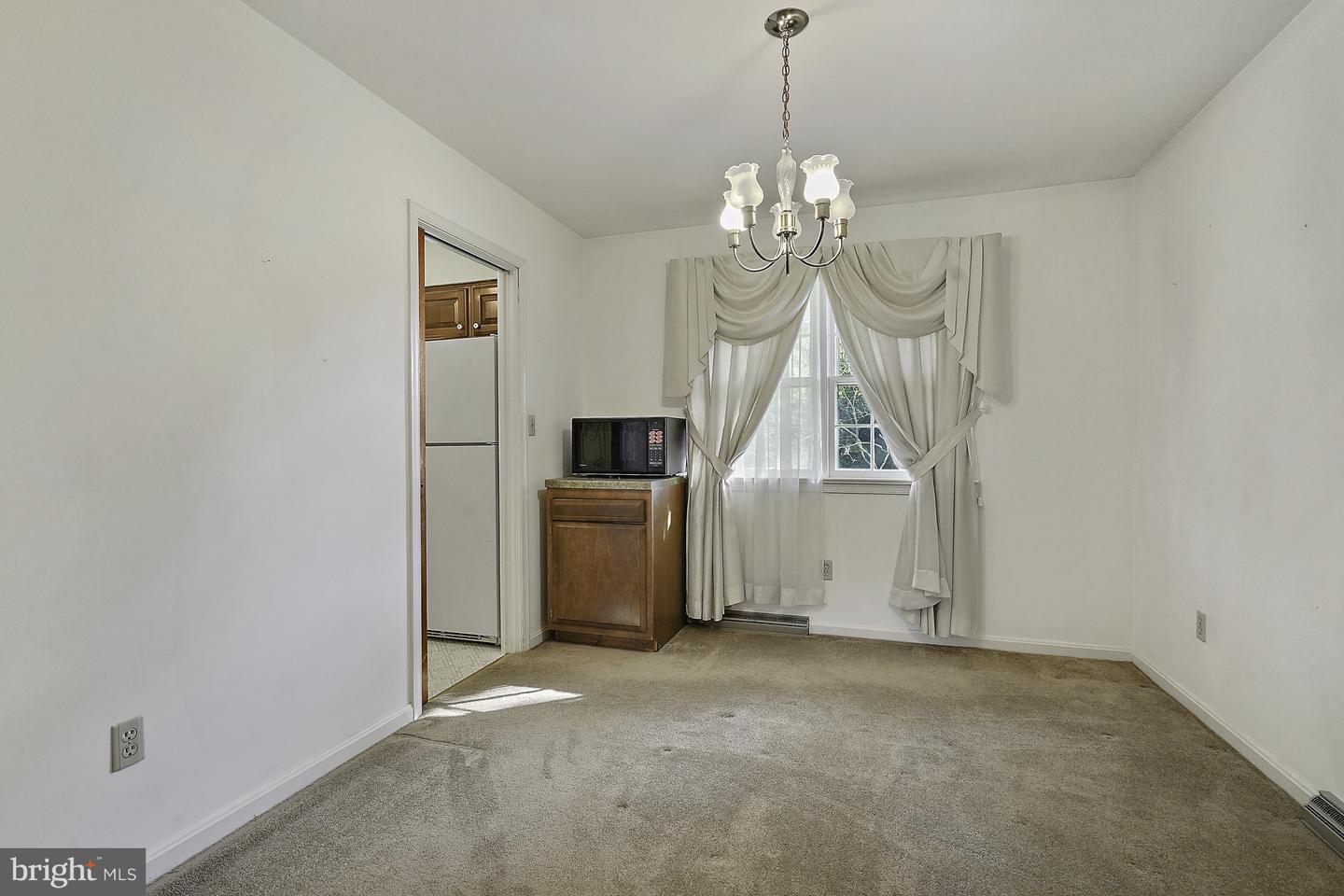 100 LOMBARDY DR, FREDERICKSBURG, Virginia 22408, 3 Bedrooms Bedrooms, ,2 BathroomsBathrooms,Residential,For sale,100 LOMBARDY DR,VASP2036644 MLS # VASP2036644