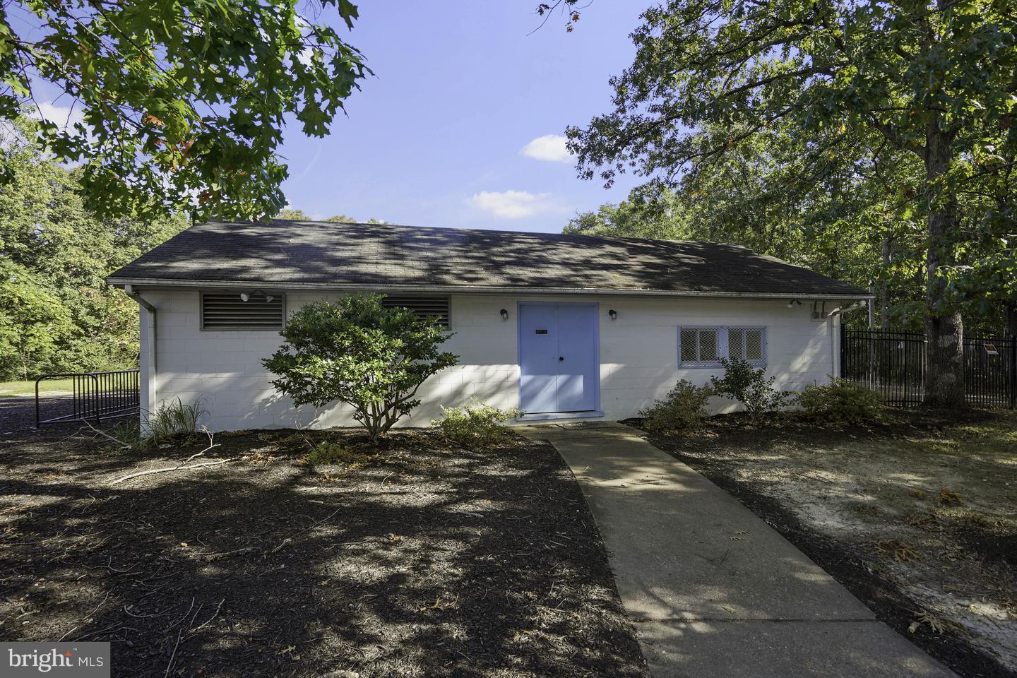 100 LOMBARDY DR, FREDERICKSBURG, Virginia 22408, 3 Bedrooms Bedrooms, ,2 BathroomsBathrooms,Residential,For sale,100 LOMBARDY DR,VASP2036644 MLS # VASP2036644