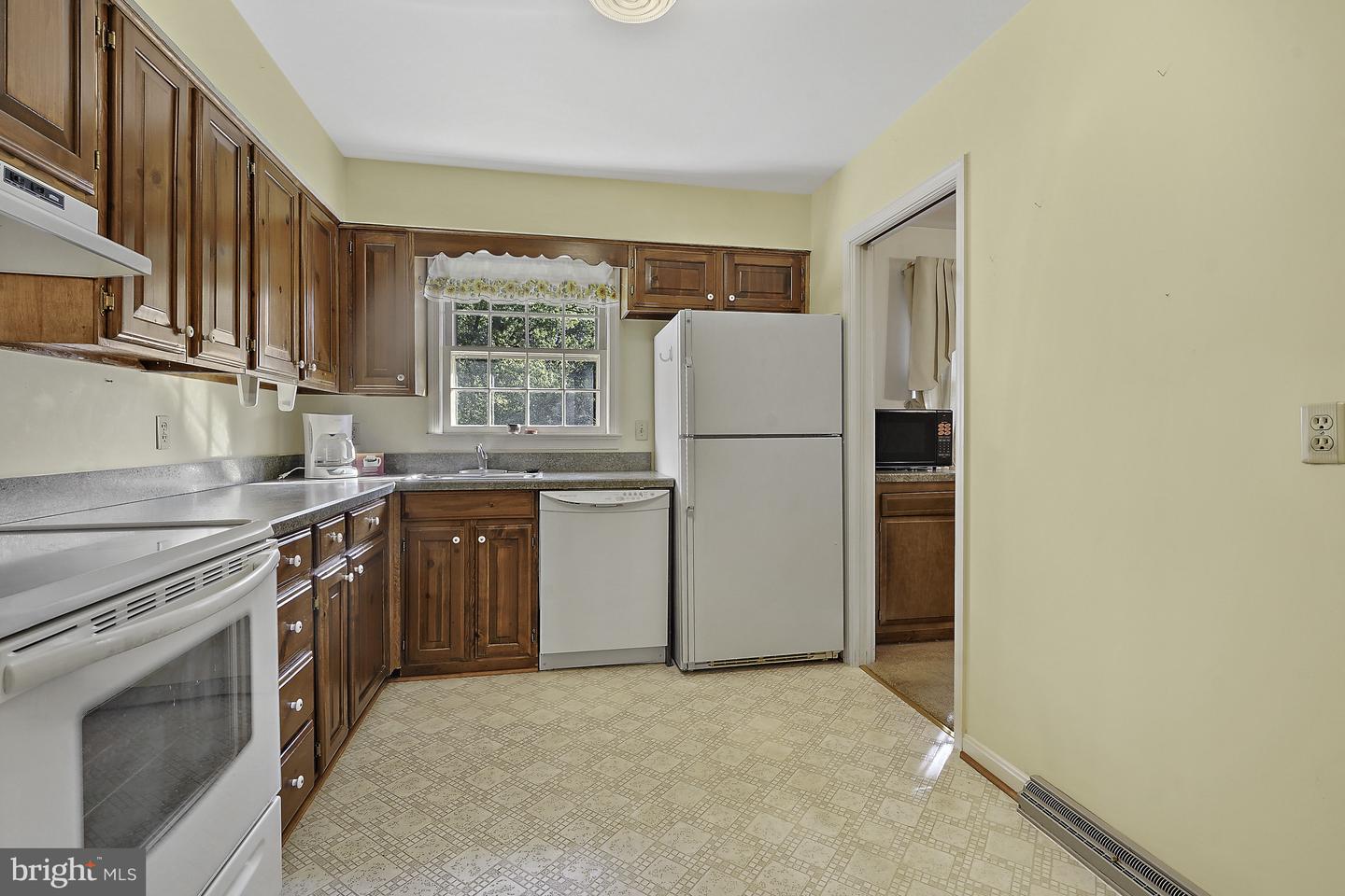 100 LOMBARDY DR, FREDERICKSBURG, Virginia 22408, 3 Bedrooms Bedrooms, ,2 BathroomsBathrooms,Residential,For sale,100 LOMBARDY DR,VASP2036644 MLS # VASP2036644