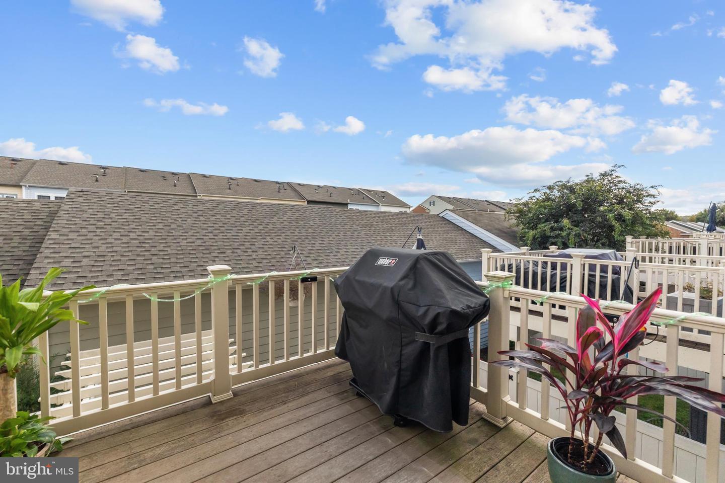 169 GREAT LAUREL SQ SE, LEESBURG, Virginia 20175, 3 Bedrooms Bedrooms, 12 Rooms Rooms,3 BathroomsBathrooms,Residential,For sale,169 GREAT LAUREL SQ SE,VALO2108206 MLS # VALO2108206