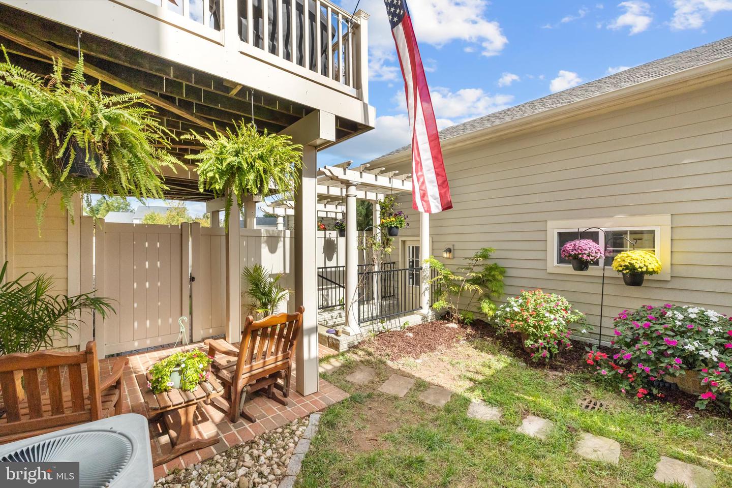169 GREAT LAUREL SQ SE, LEESBURG, Virginia 20175, 3 Bedrooms Bedrooms, 12 Rooms Rooms,3 BathroomsBathrooms,Residential,For sale,169 GREAT LAUREL SQ SE,VALO2108206 MLS # VALO2108206