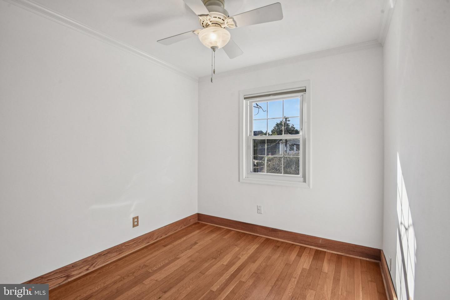 729 S FAYETTE ST S, ALEXANDRIA, Virginia 22314, 2 Bedrooms Bedrooms, 4 Rooms Rooms,1 BathroomBathrooms,Residential,For sale,729 S FAYETTE ST S,VAAX2050526 MLS # VAAX2050526