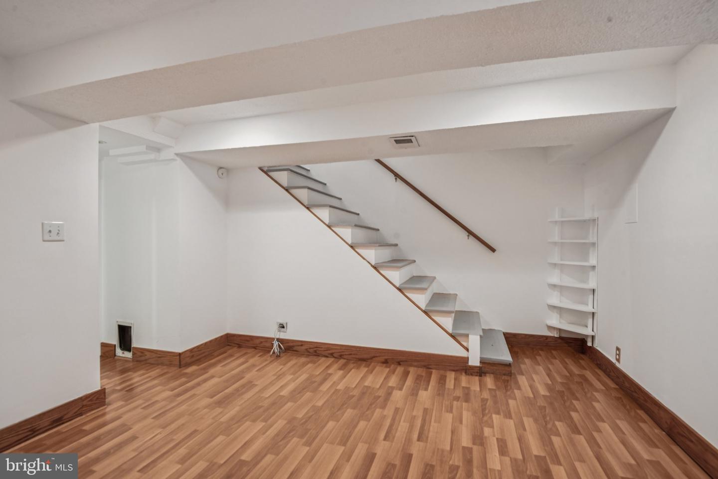 729 S FAYETTE ST S, ALEXANDRIA, Virginia 22314, 2 Bedrooms Bedrooms, 4 Rooms Rooms,1 BathroomBathrooms,Residential,For sale,729 S FAYETTE ST S,VAAX2050526 MLS # VAAX2050526