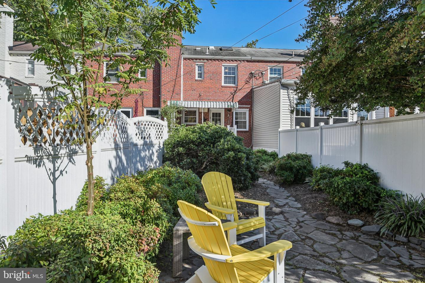 729 S FAYETTE ST S, ALEXANDRIA, Virginia 22314, 2 Bedrooms Bedrooms, 4 Rooms Rooms,1 BathroomBathrooms,Residential,For sale,729 S FAYETTE ST S,VAAX2050526 MLS # VAAX2050526