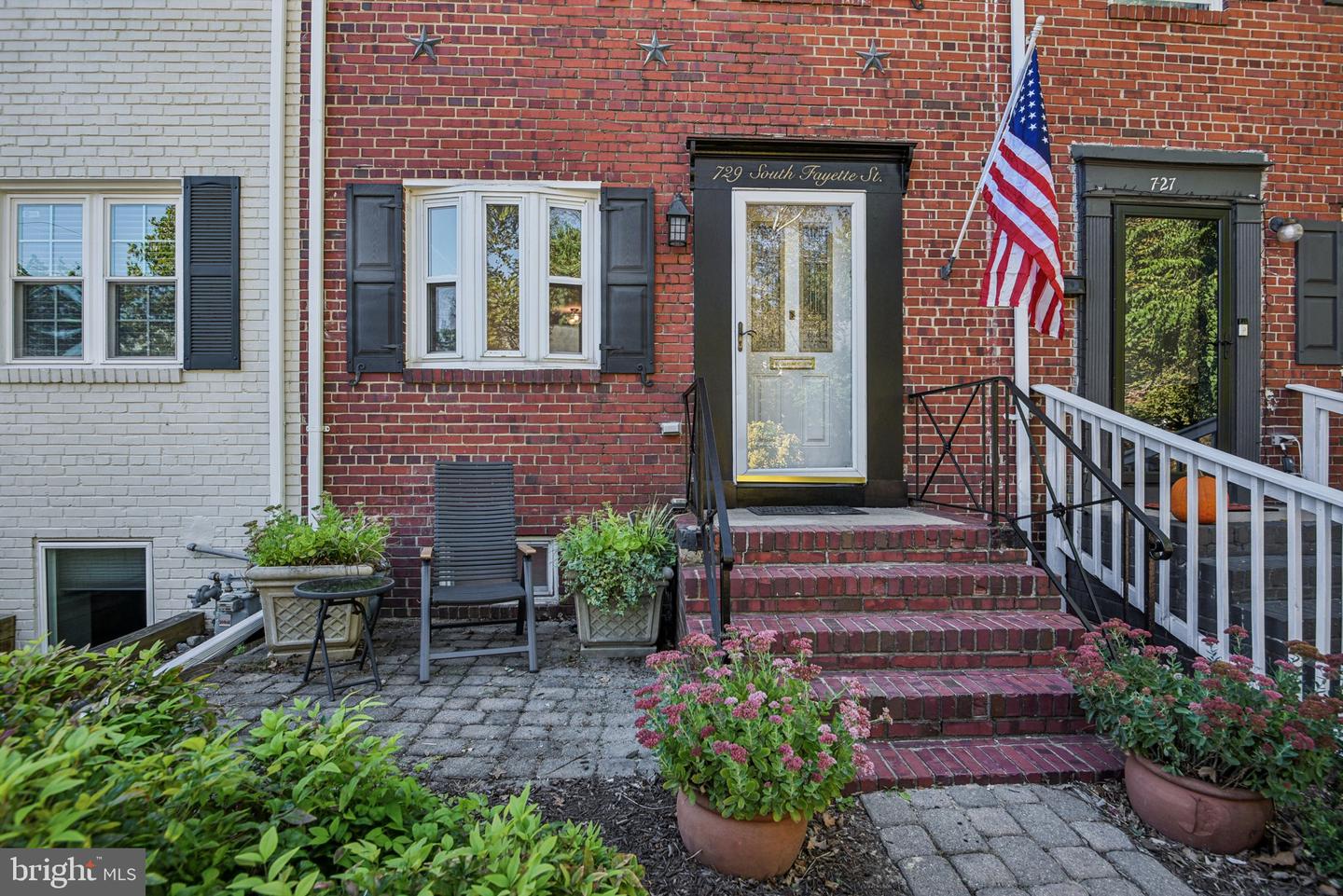 729 S FAYETTE ST S, ALEXANDRIA, Virginia 22314, 2 Bedrooms Bedrooms, 4 Rooms Rooms,1 BathroomBathrooms,Residential,For sale,729 S FAYETTE ST S,VAAX2050526 MLS # VAAX2050526
