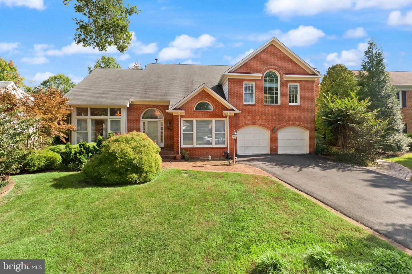 15409 EAGLE TAVERN LN, CENTREVILLE, Virginia 20120, 4 Bedrooms Bedrooms, ,3 BathroomsBathrooms,Residential,For sale,15409 EAGLE TAVERN LN,VAFX2272934 MLS # VAFX2272934