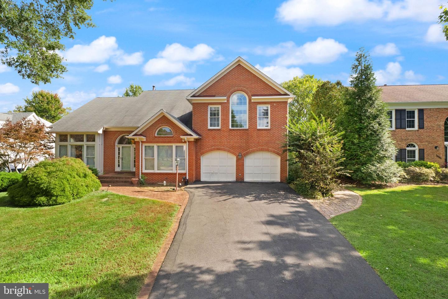15409 EAGLE TAVERN LN, CENTREVILLE, Virginia 20120, 4 Bedrooms Bedrooms, ,3 BathroomsBathrooms,Residential,For sale,15409 EAGLE TAVERN LN,VAFX2272934 MLS # VAFX2272934