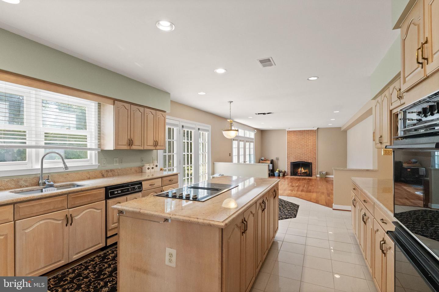 15409 EAGLE TAVERN LN, CENTREVILLE, Virginia 20120, 4 Bedrooms Bedrooms, ,3 BathroomsBathrooms,Residential,For sale,15409 EAGLE TAVERN LN,VAFX2272934 MLS # VAFX2272934