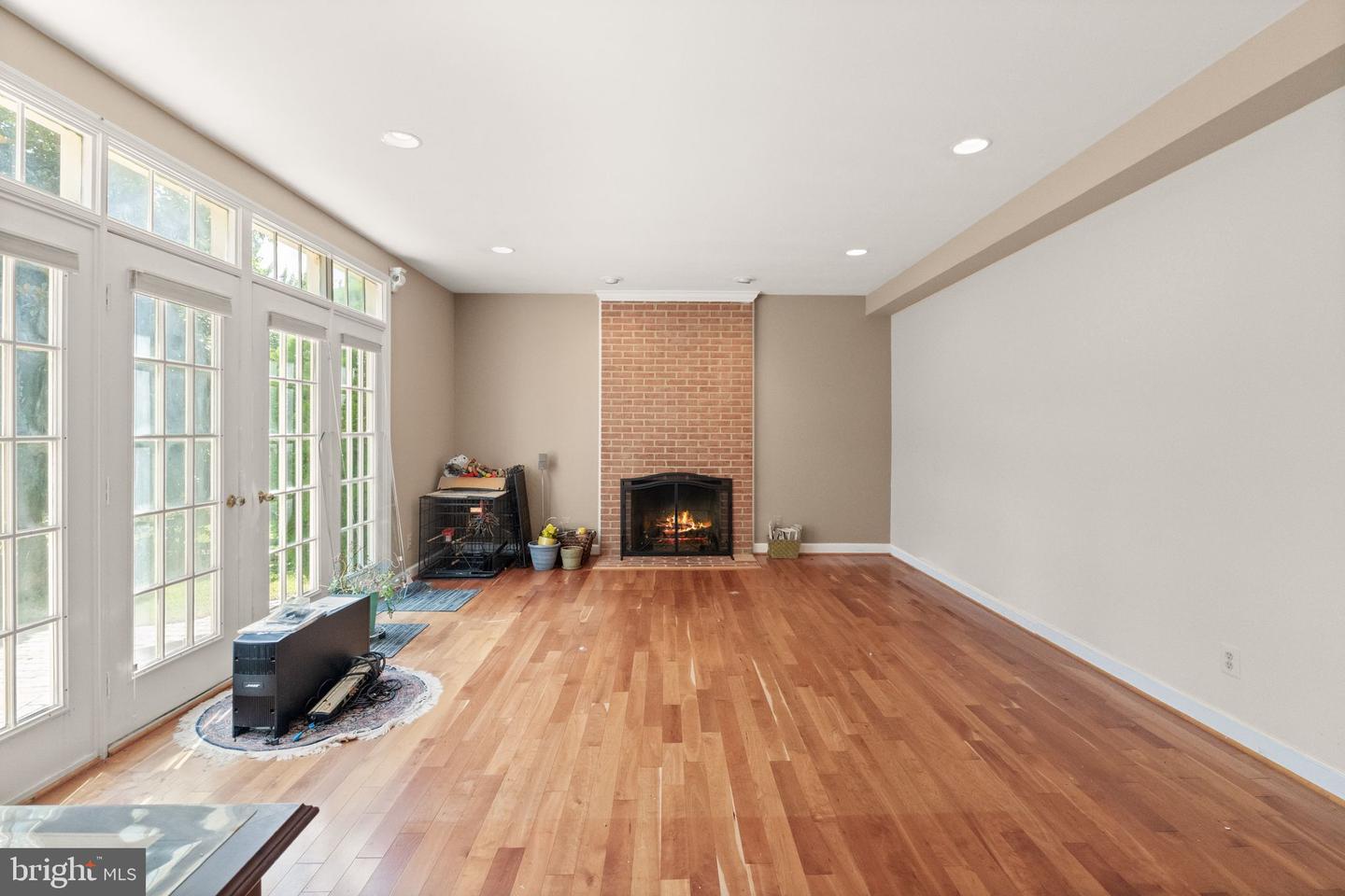 15409 EAGLE TAVERN LN, CENTREVILLE, Virginia 20120, 4 Bedrooms Bedrooms, ,3 BathroomsBathrooms,Residential,For sale,15409 EAGLE TAVERN LN,VAFX2272934 MLS # VAFX2272934