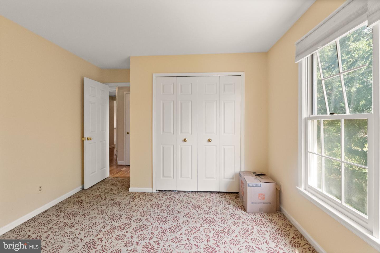 15409 EAGLE TAVERN LN, CENTREVILLE, Virginia 20120, 4 Bedrooms Bedrooms, ,3 BathroomsBathrooms,Residential,For sale,15409 EAGLE TAVERN LN,VAFX2272934 MLS # VAFX2272934