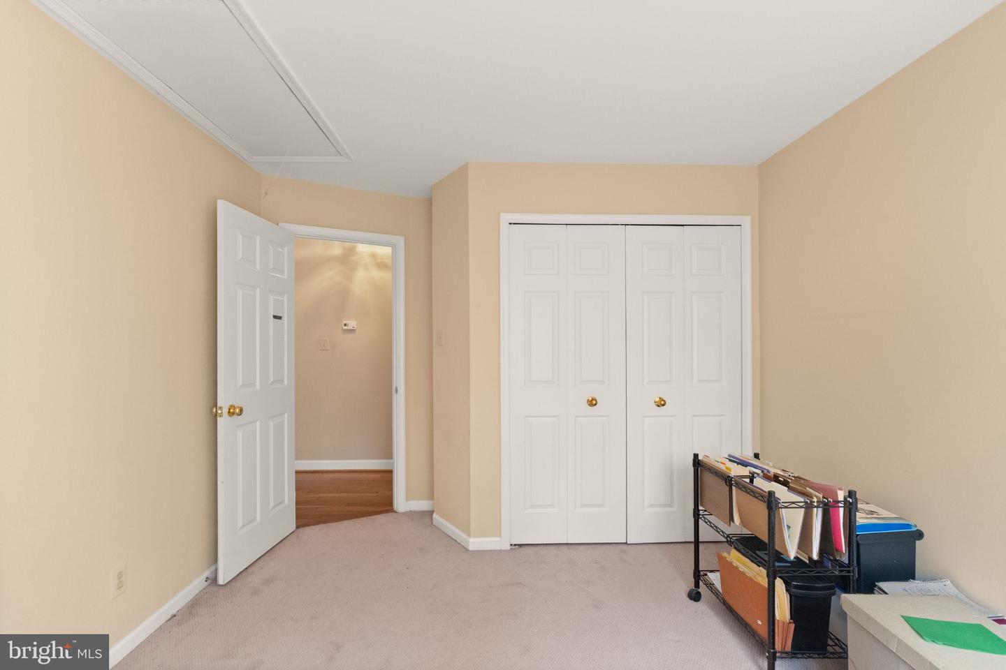 15409 EAGLE TAVERN LN, CENTREVILLE, Virginia 20120, 4 Bedrooms Bedrooms, ,3 BathroomsBathrooms,Residential,For sale,15409 EAGLE TAVERN LN,VAFX2272934 MLS # VAFX2272934