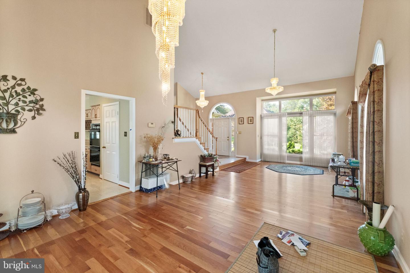 15409 EAGLE TAVERN LN, CENTREVILLE, Virginia 20120, 4 Bedrooms Bedrooms, ,3 BathroomsBathrooms,Residential,For sale,15409 EAGLE TAVERN LN,VAFX2272934 MLS # VAFX2272934