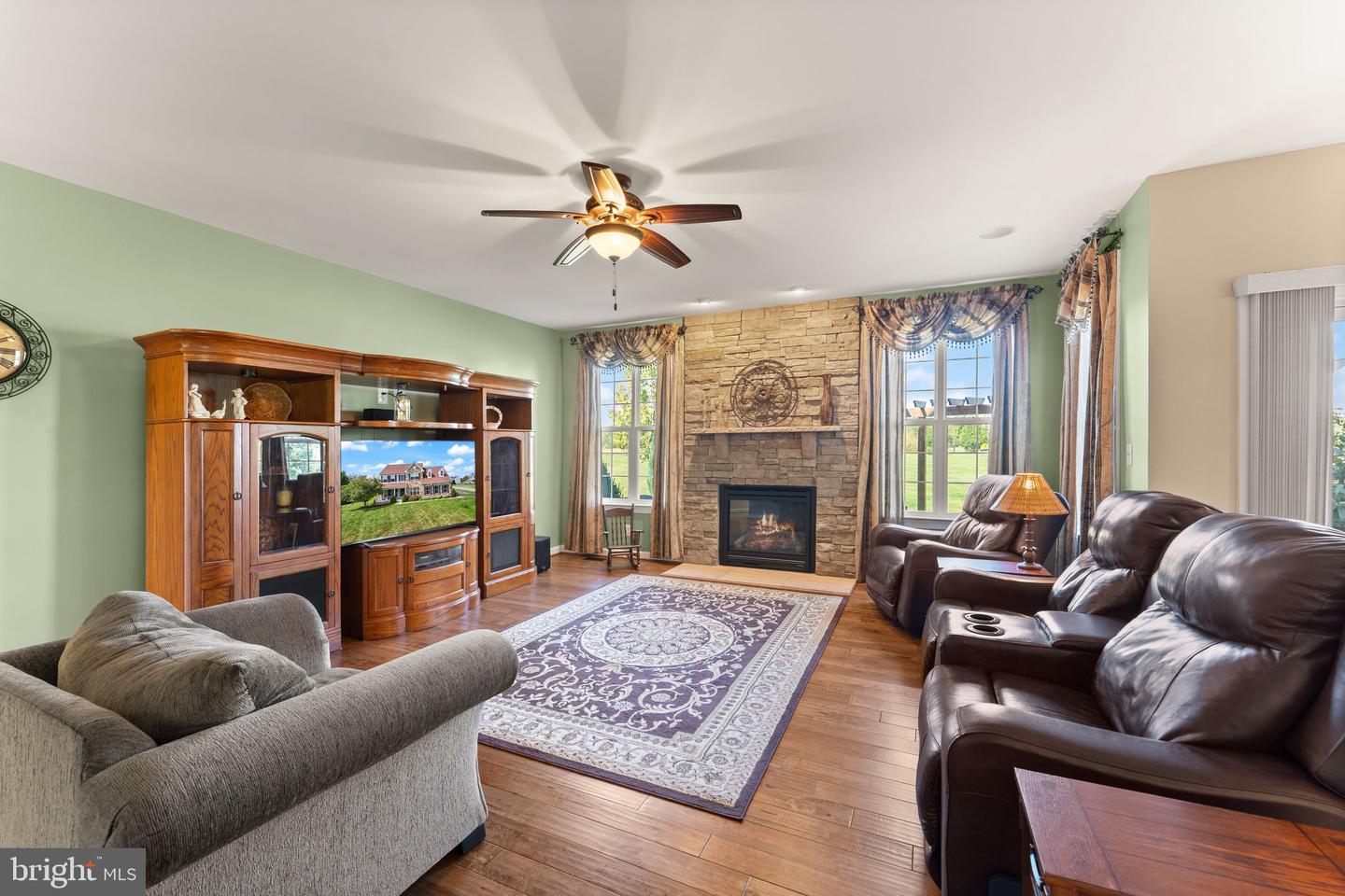 36483 WINDING OAK PL, PURCELLVILLE, Virginia 20132, 5 Bedrooms Bedrooms, ,3 BathroomsBathrooms,Residential,For sale,36483 WINDING OAK PL,VALO2108334 MLS # VALO2108334