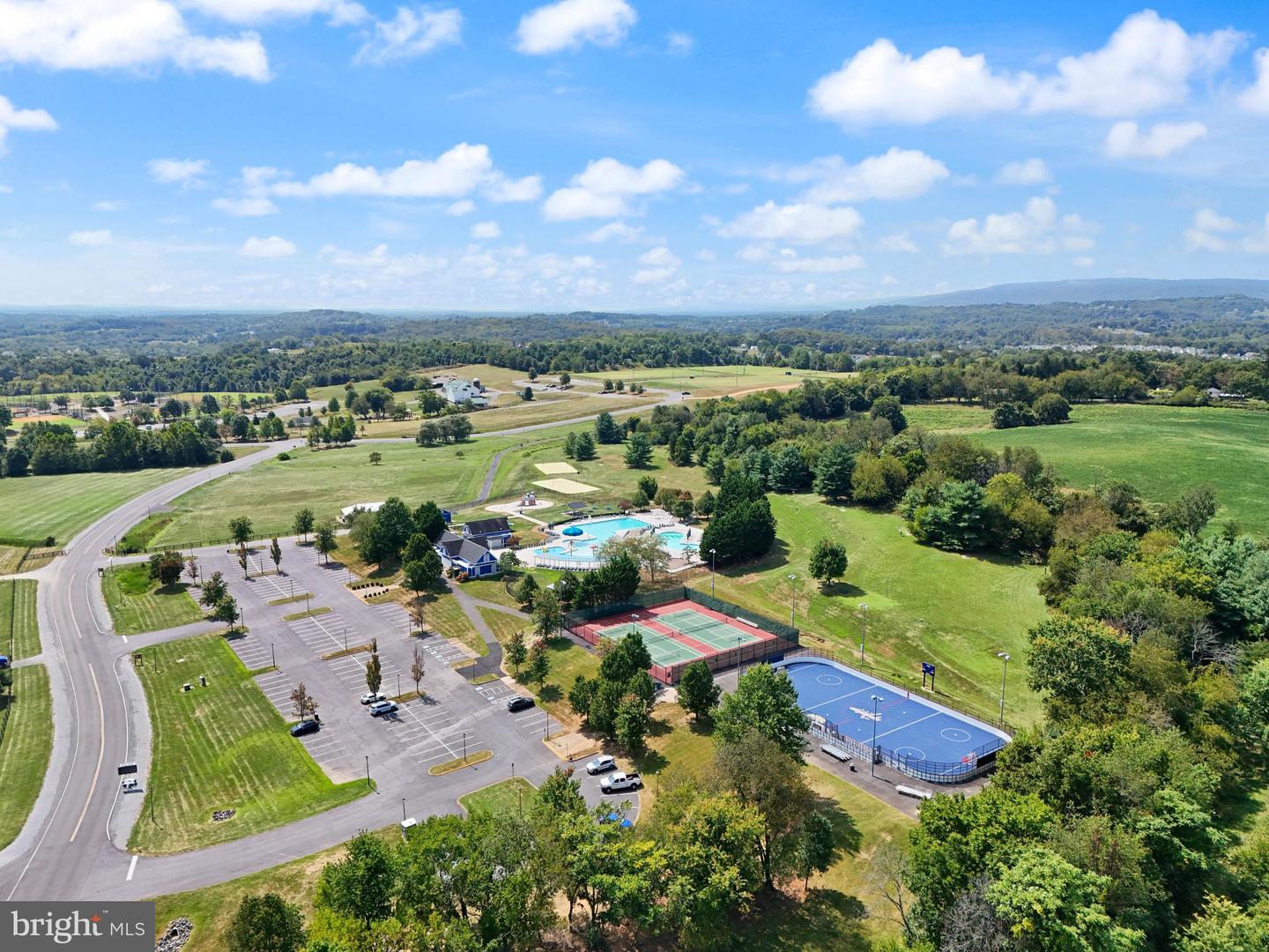 36483 WINDING OAK PL, PURCELLVILLE, Virginia 20132, 5 Bedrooms Bedrooms, ,3 BathroomsBathrooms,Residential,For sale,36483 WINDING OAK PL,VALO2108334 MLS # VALO2108334