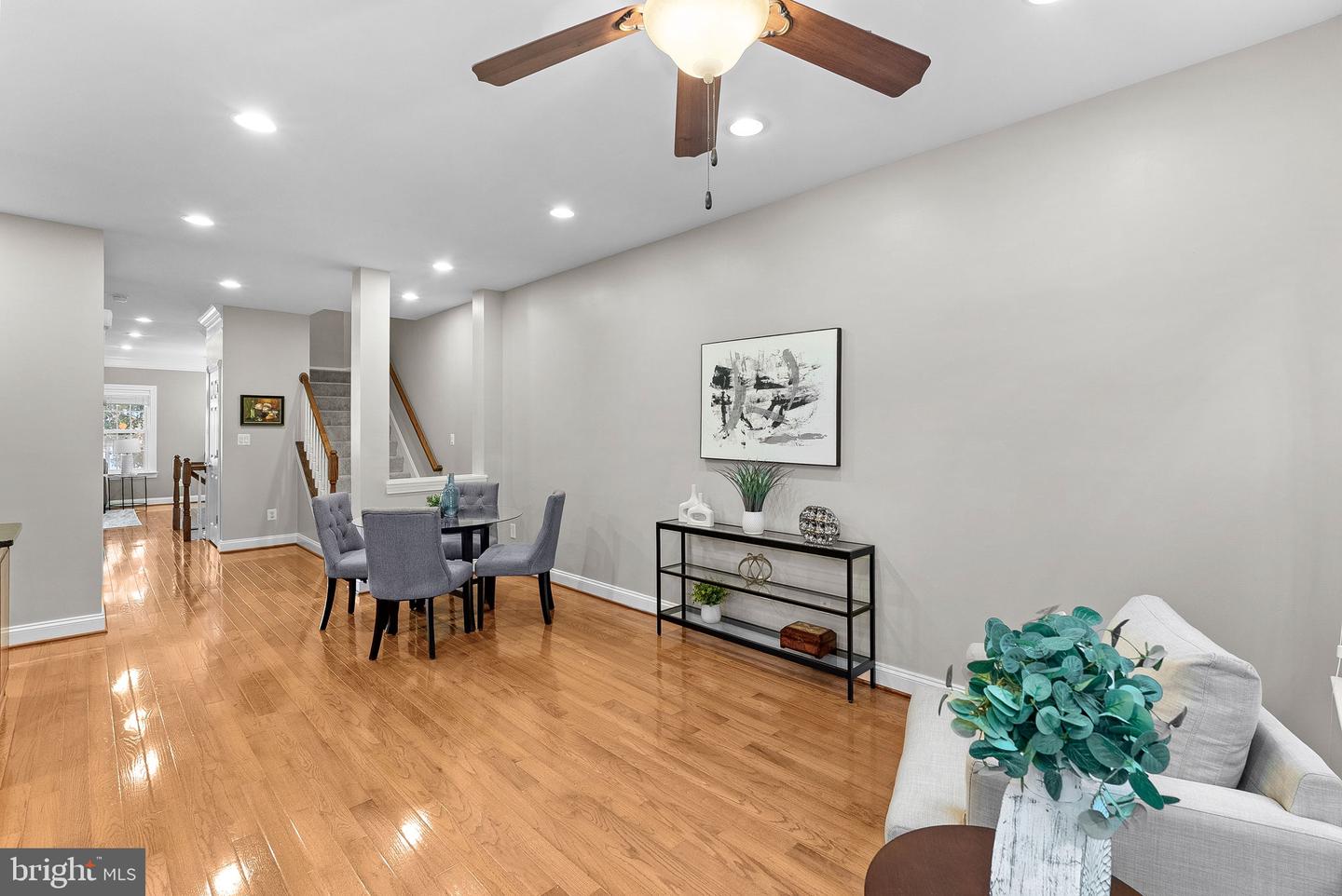 20368 CENTER BROOK SQ, STERLING, Virginia 20165, 3 Bedrooms Bedrooms, ,2 BathroomsBathrooms,Residential,For sale,20368 CENTER BROOK SQ,VALO2108386 MLS # VALO2108386