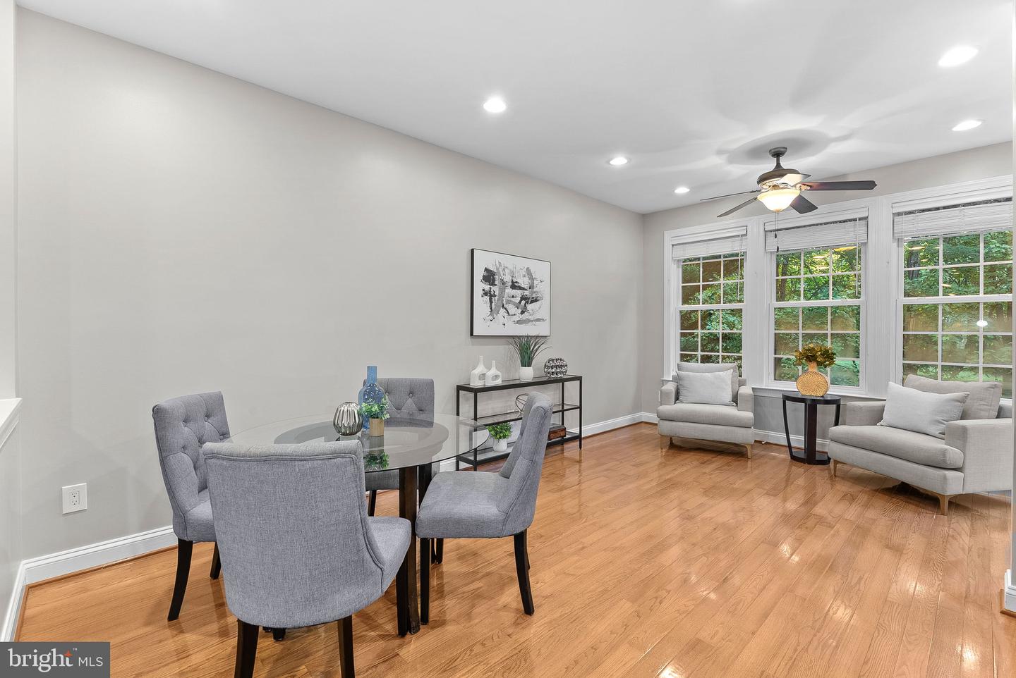 20368 CENTER BROOK SQ, STERLING, Virginia 20165, 3 Bedrooms Bedrooms, ,2 BathroomsBathrooms,Residential,For sale,20368 CENTER BROOK SQ,VALO2108386 MLS # VALO2108386