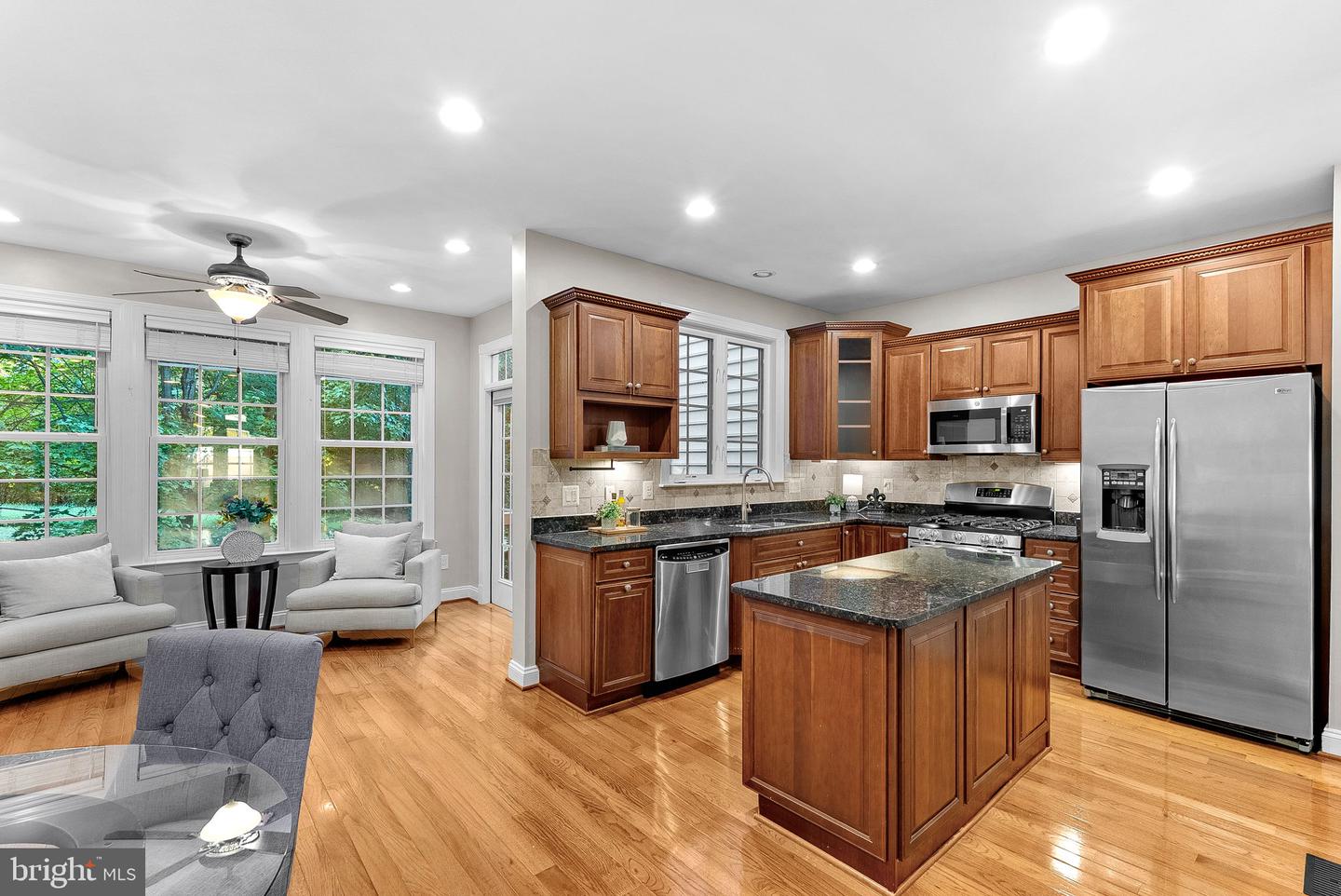 20368 CENTER BROOK SQ, STERLING, Virginia 20165, 3 Bedrooms Bedrooms, ,2 BathroomsBathrooms,Residential,For sale,20368 CENTER BROOK SQ,VALO2108386 MLS # VALO2108386