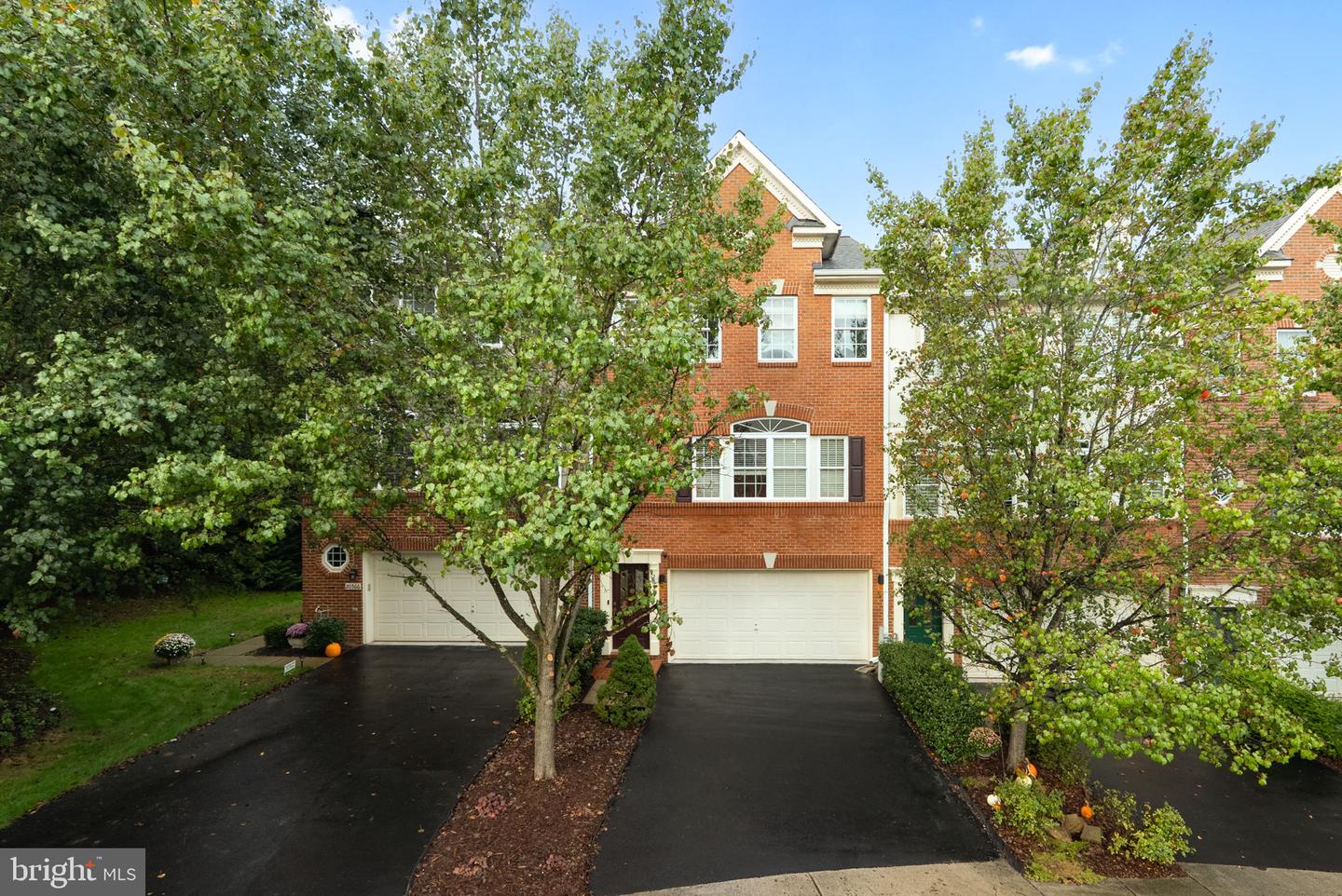 20368 CENTER BROOK SQ, STERLING, Virginia 20165, 3 Bedrooms Bedrooms, ,2 BathroomsBathrooms,Residential,For sale,20368 CENTER BROOK SQ,VALO2108386 MLS # VALO2108386