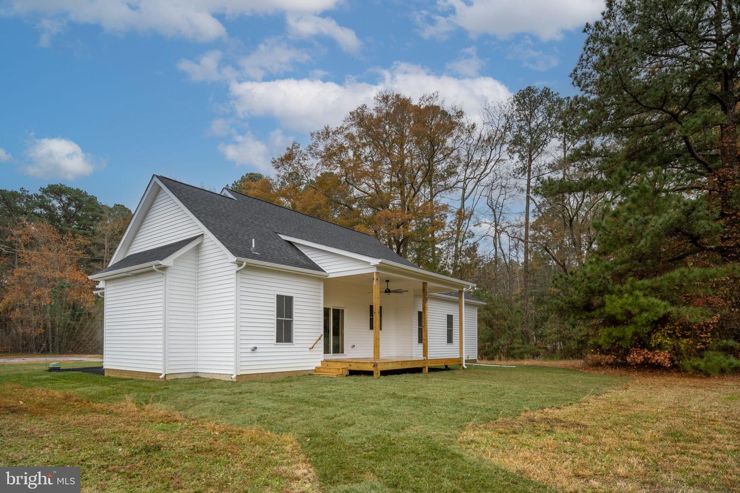 564 CURRIOMAN DR, MONTROSS, Virginia 22520, 3 Bedrooms Bedrooms, ,2 BathroomsBathrooms,Residential,For sale,564 CURRIOMAN DR,VAWE2009898 MLS # VAWE2009898