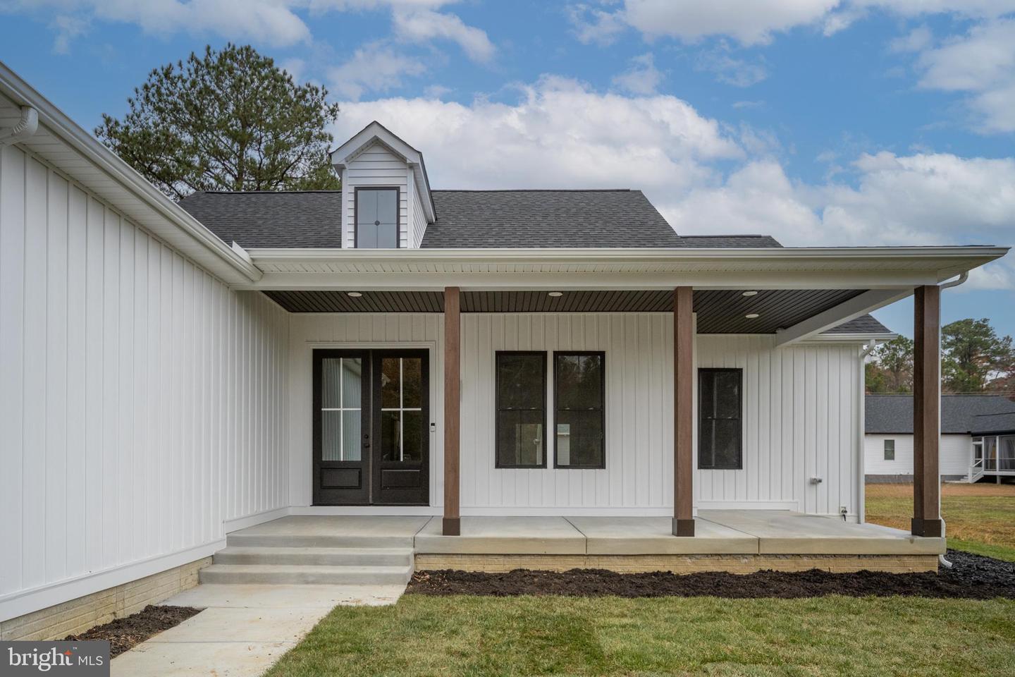 564 CURRIOMAN DR, MONTROSS, Virginia 22520, 3 Bedrooms Bedrooms, ,2 BathroomsBathrooms,Residential,For sale,564 CURRIOMAN DR,VAWE2009898 MLS # VAWE2009898