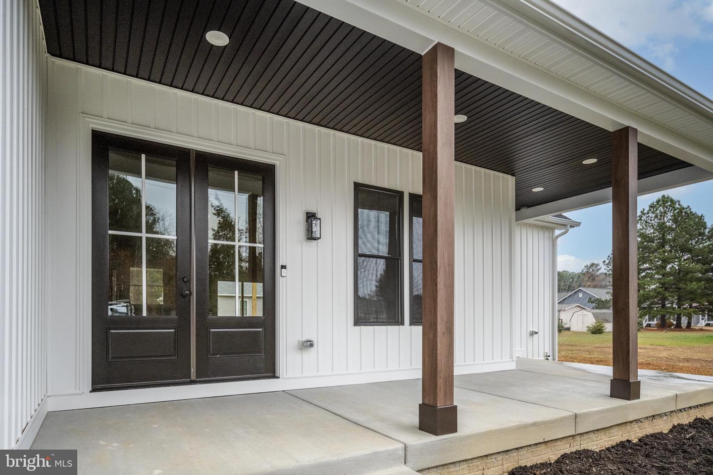 564 CURRIOMAN DR, MONTROSS, Virginia 22520, 3 Bedrooms Bedrooms, ,2 BathroomsBathrooms,Residential,For sale,564 CURRIOMAN DR,VAWE2009898 MLS # VAWE2009898