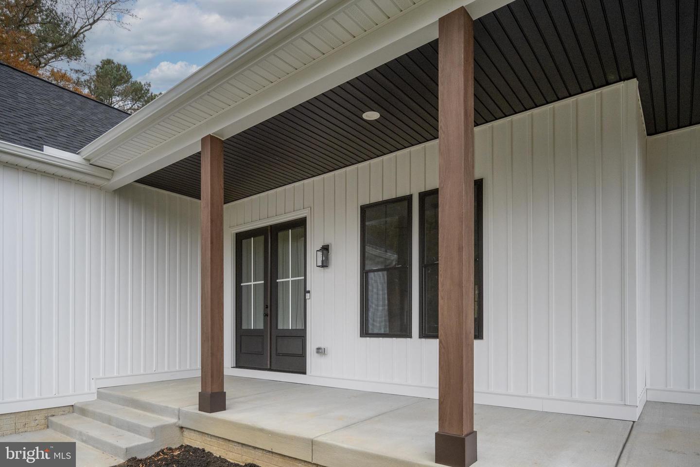 564 CURRIOMAN DR, MONTROSS, Virginia 22520, 3 Bedrooms Bedrooms, ,2 BathroomsBathrooms,Residential,For sale,564 CURRIOMAN DR,VAWE2009898 MLS # VAWE2009898