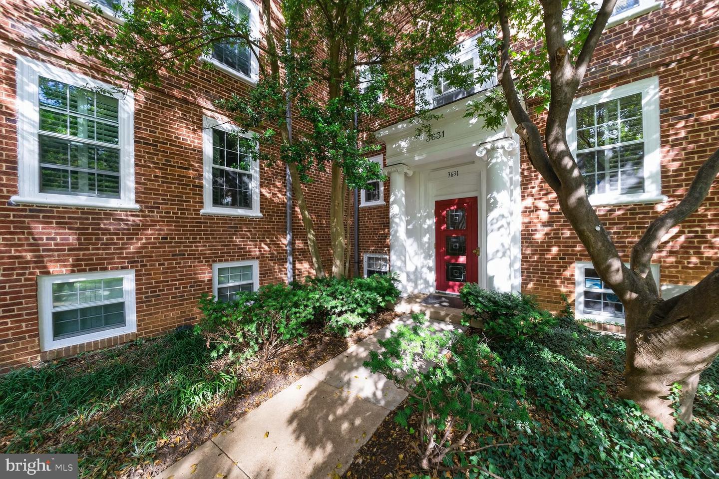 3631 39TH ST NW #A313, WASHINGTON, District Of Columbia 20016, 4 Bedrooms Bedrooms, 9 Rooms Rooms,2 BathroomsBathrooms,Residential,For sale,3631 39TH ST NW #A313,DCDC2225906 MLS # DCDC2225906