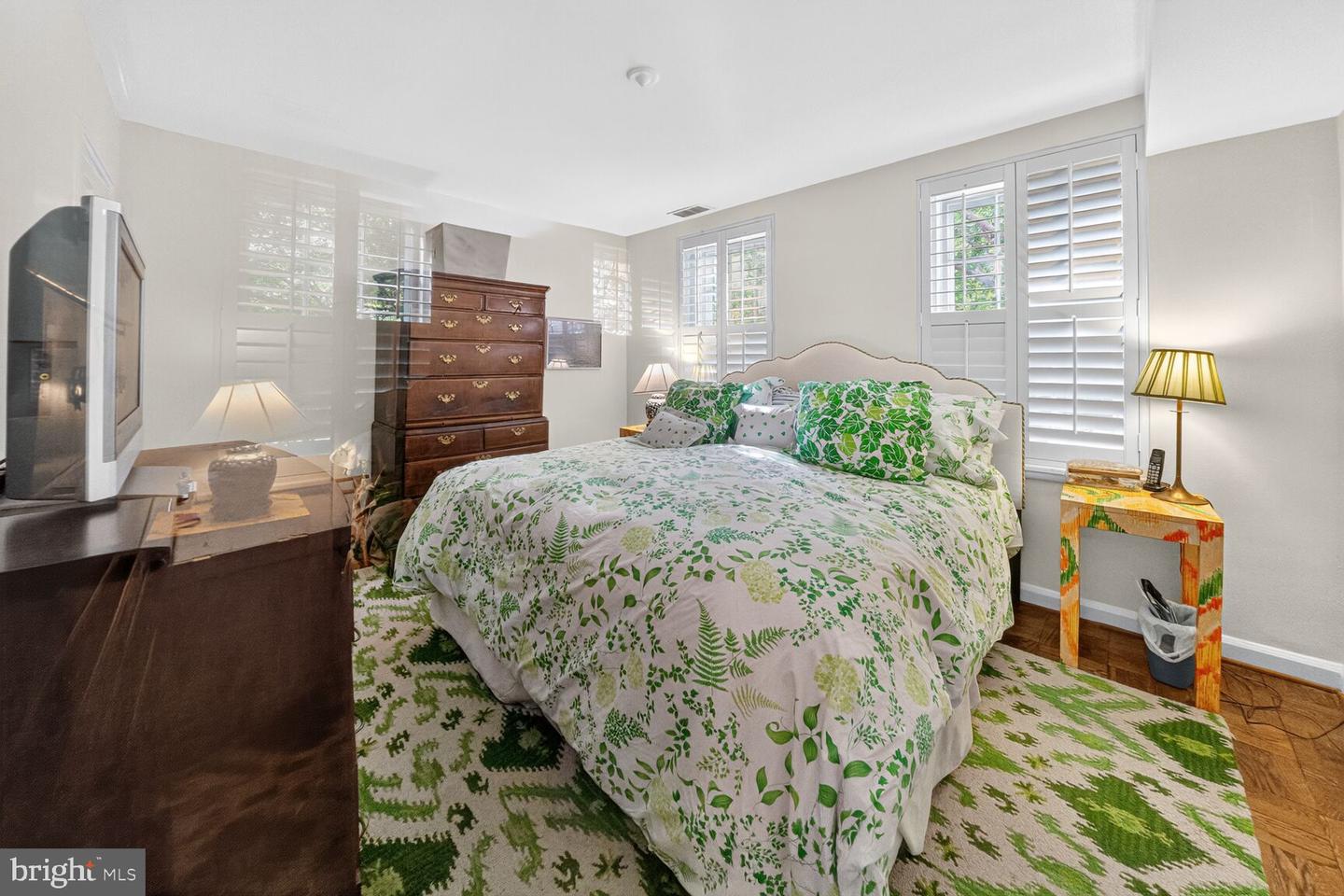 3631 39TH ST NW #A313, WASHINGTON, District Of Columbia 20016, 4 Bedrooms Bedrooms, 9 Rooms Rooms,2 BathroomsBathrooms,Residential,For sale,3631 39TH ST NW #A313,DCDC2225906 MLS # DCDC2225906