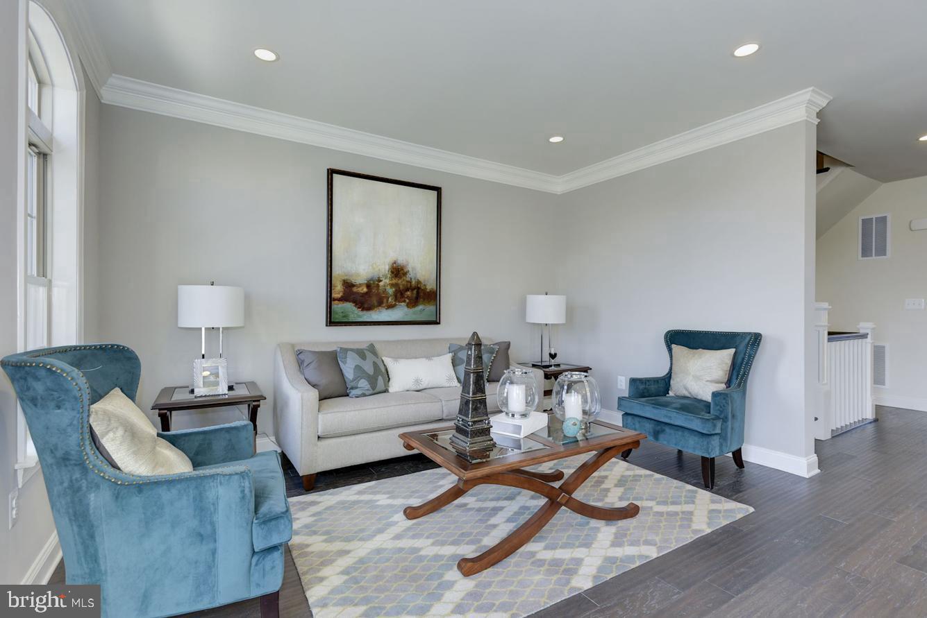43141 CLARENDON SQ, ASHBURN, Virginia 20148, 4 Bedrooms Bedrooms, ,3 BathroomsBathrooms,Residential,For sale,43141 CLARENDON SQ,VALO2108402 MLS # VALO2108402
