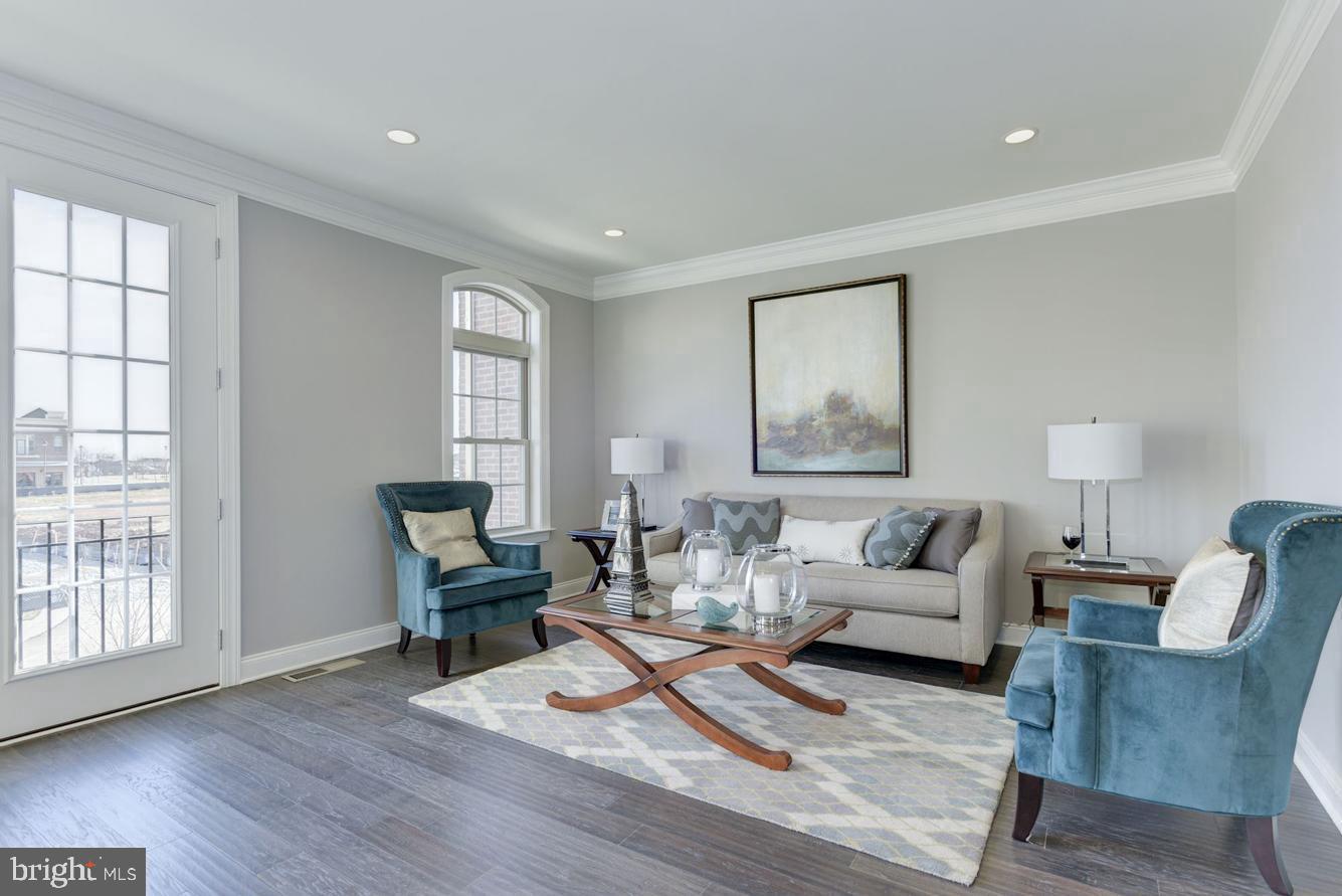 43141 CLARENDON SQ, ASHBURN, Virginia 20148, 4 Bedrooms Bedrooms, ,3 BathroomsBathrooms,Residential,For sale,43141 CLARENDON SQ,VALO2108402 MLS # VALO2108402