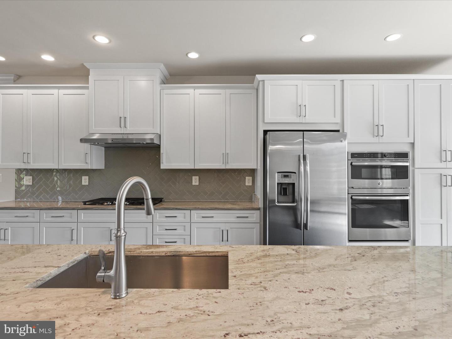 43141 CLARENDON SQ, ASHBURN, Virginia 20148, 4 Bedrooms Bedrooms, ,3 BathroomsBathrooms,Residential,For sale,43141 CLARENDON SQ,VALO2108402 MLS # VALO2108402