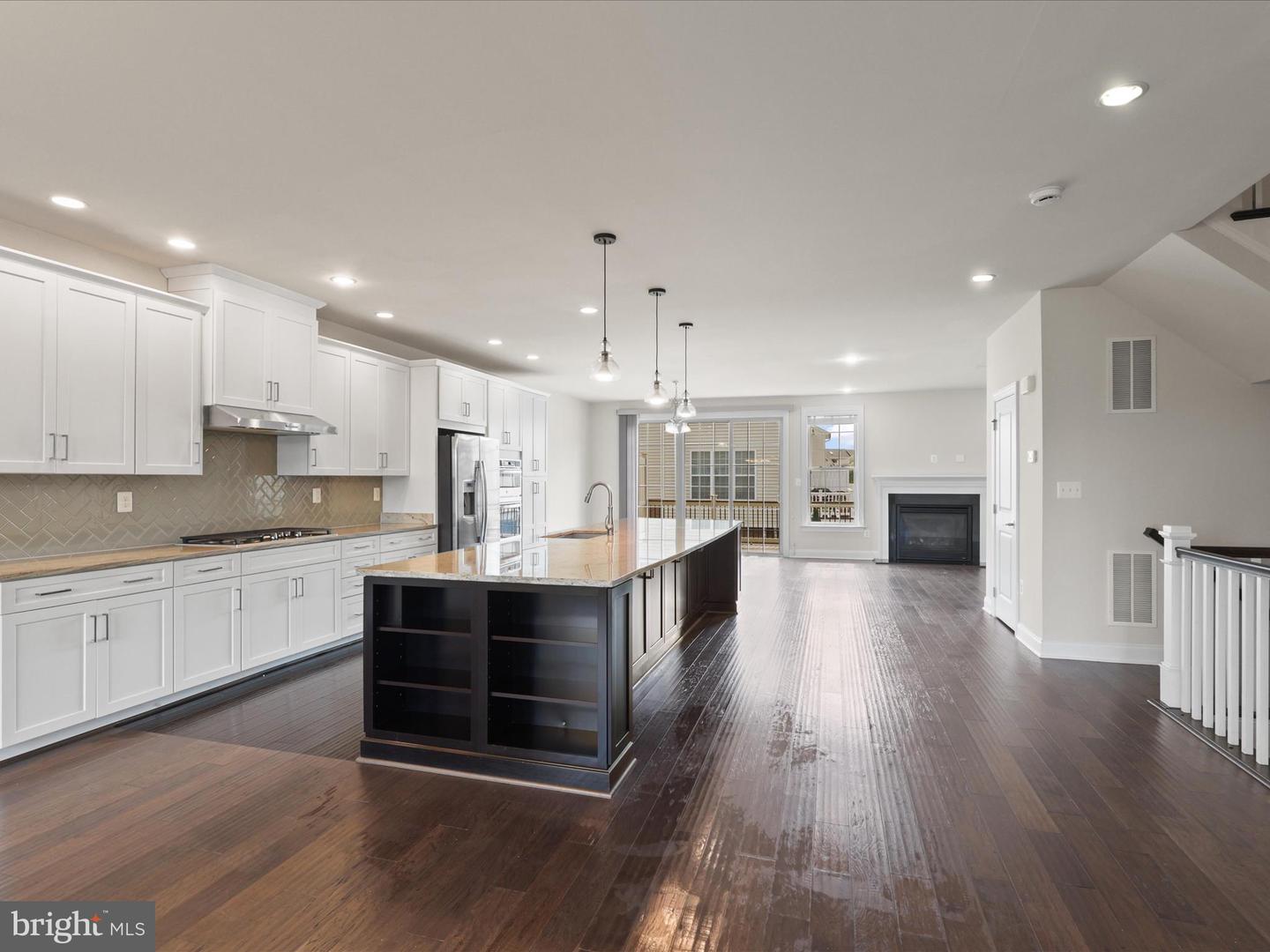 43141 CLARENDON SQ, ASHBURN, Virginia 20148, 4 Bedrooms Bedrooms, ,3 BathroomsBathrooms,Residential,For sale,43141 CLARENDON SQ,VALO2108402 MLS # VALO2108402