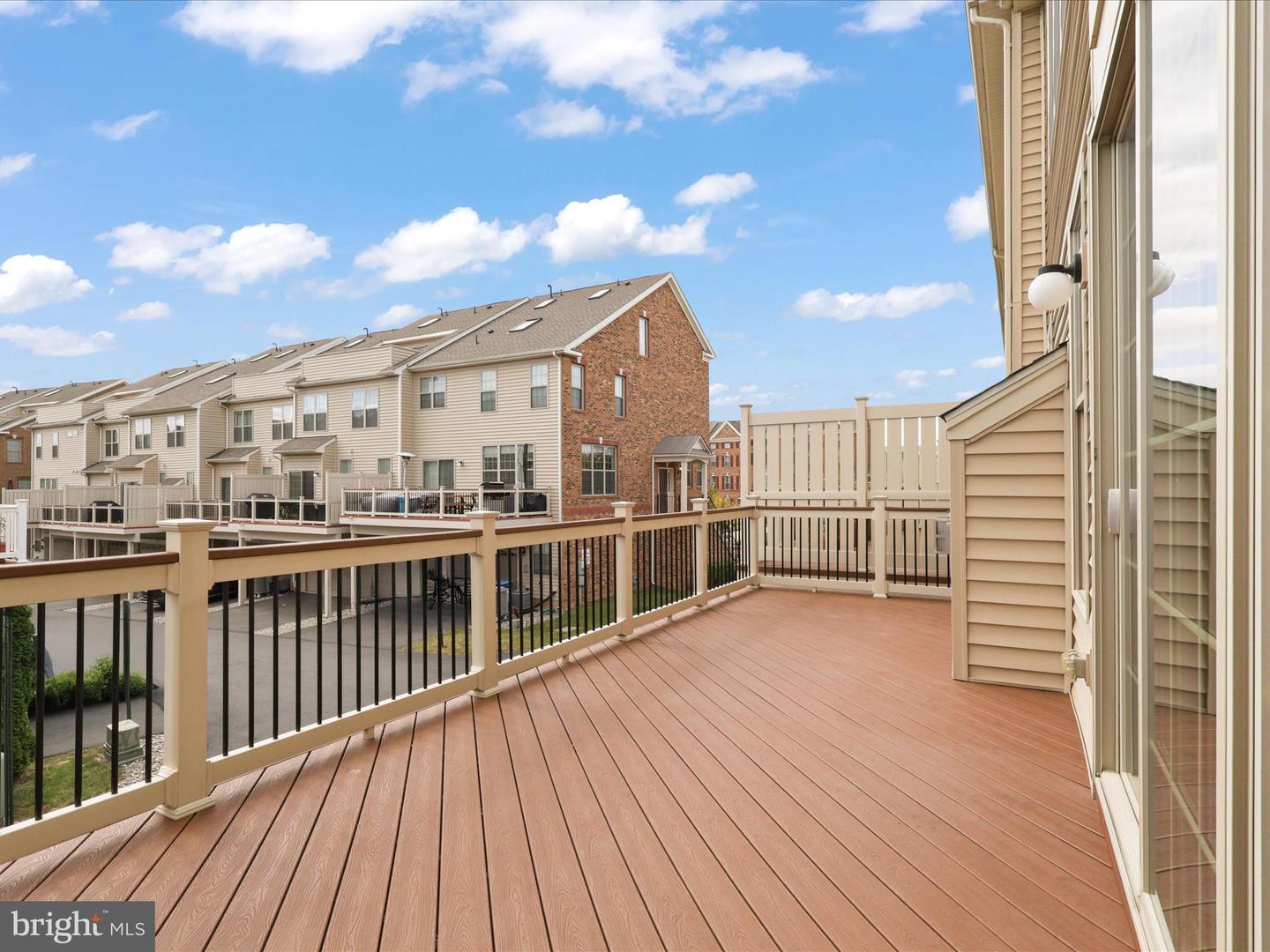 43141 CLARENDON SQ, ASHBURN, Virginia 20148, 4 Bedrooms Bedrooms, ,3 BathroomsBathrooms,Residential,For sale,43141 CLARENDON SQ,VALO2108402 MLS # VALO2108402