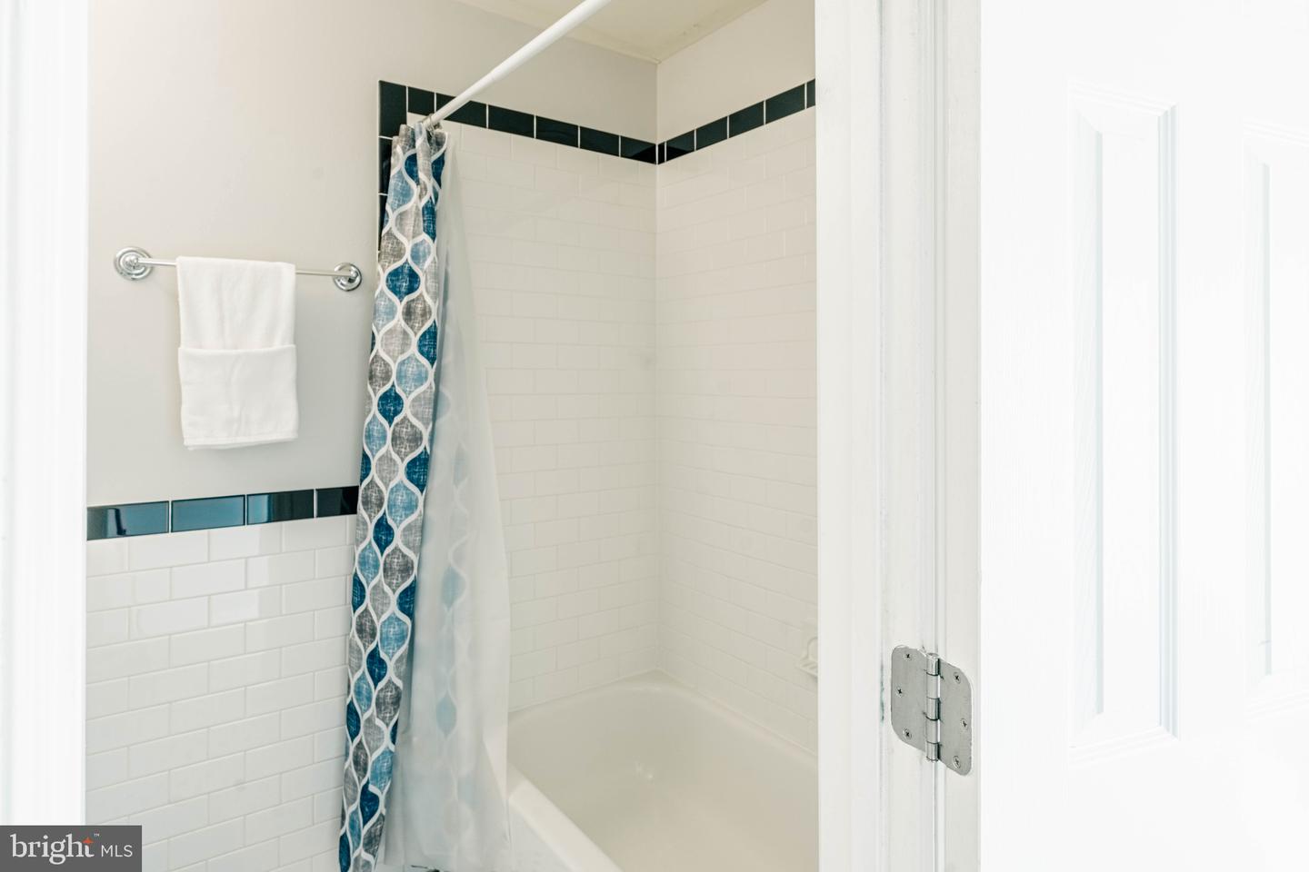 1805 WILLIAM ST #209C, FREDERICKSBURG, Virginia 22401, 1 Bedroom Bedrooms, ,1 BathroomBathrooms,Residential,For sale,1805 WILLIAM ST #209C,VAFB2009082 MLS # VAFB2009082