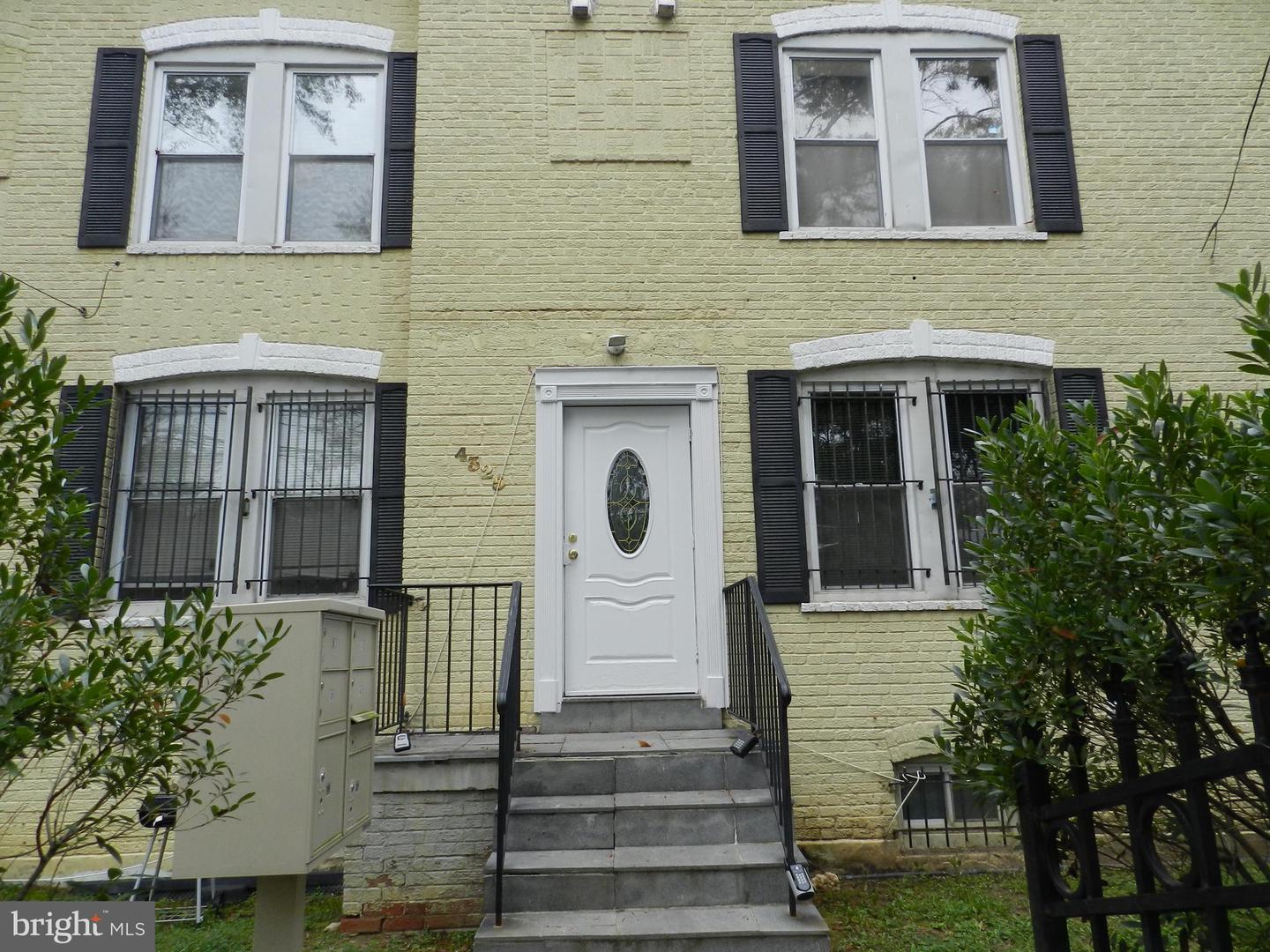 4325 HALLEY TER SE #101, WASHINGTON, District Of Columbia 20032, 2 Bedrooms Bedrooms, ,2 BathroomsBathrooms,Residential,For sale,4325 HALLEY TER SE #101,DCDC2226010 MLS # DCDC2226010