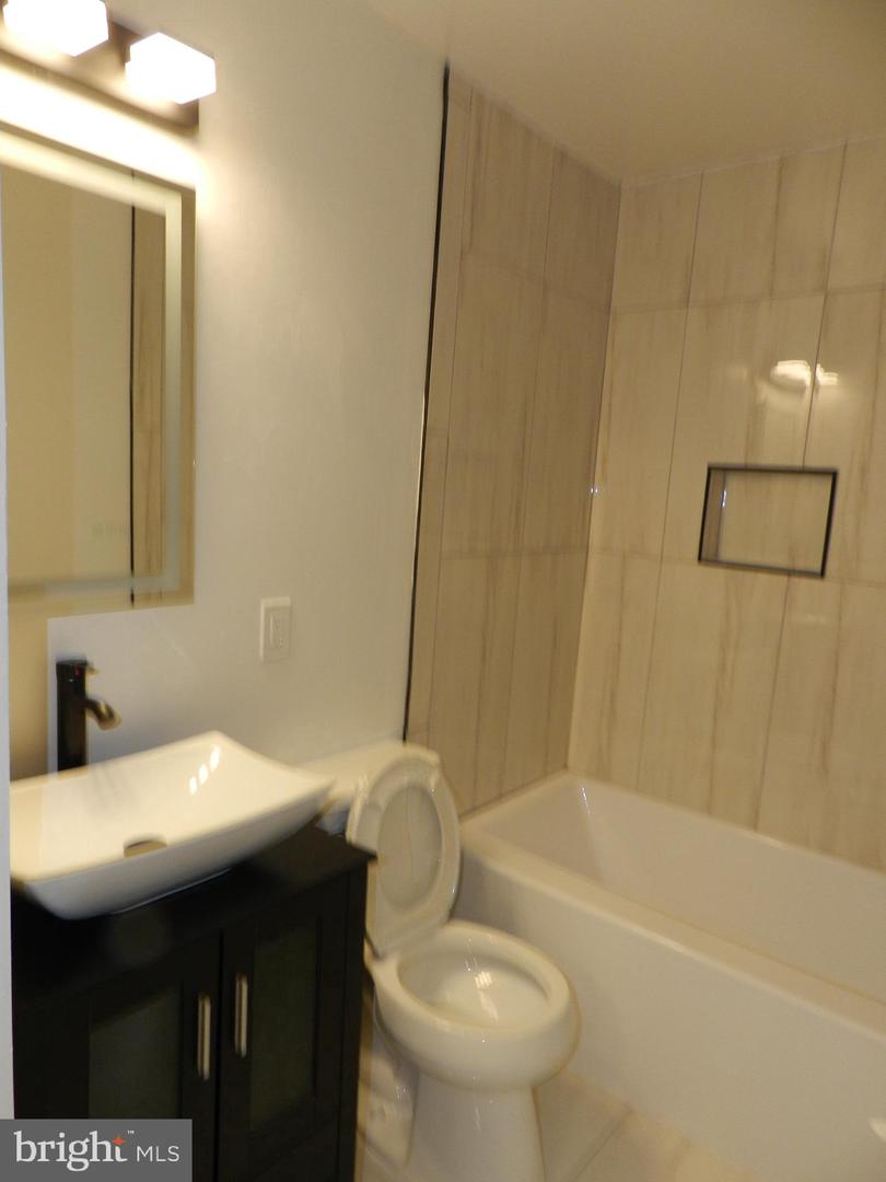 4325 HALLEY TER SE #101, WASHINGTON, District Of Columbia 20032, 2 Bedrooms Bedrooms, ,2 BathroomsBathrooms,Residential,For sale,4325 HALLEY TER SE #101,DCDC2226010 MLS # DCDC2226010