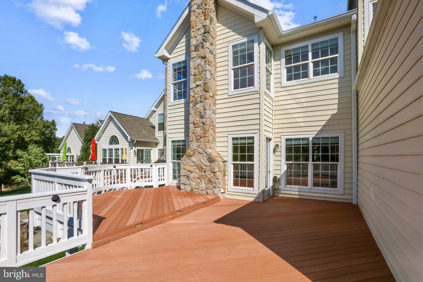 19883 NAPLES LAKES TER, ASHBURN, Virginia 20147, 4 Bedrooms Bedrooms, ,3 BathroomsBathrooms,Residential,For sale,19883 NAPLES LAKES TER,VALO2108504 MLS # VALO2108504