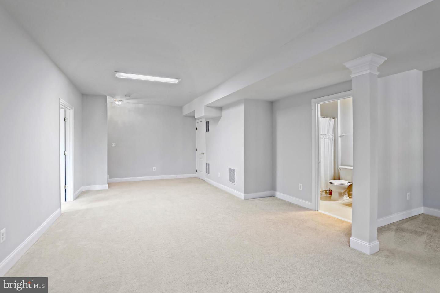 19883 NAPLES LAKES TER, ASHBURN, Virginia 20147, 4 Bedrooms Bedrooms, ,3 BathroomsBathrooms,Residential,For sale,19883 NAPLES LAKES TER,VALO2108504 MLS # VALO2108504