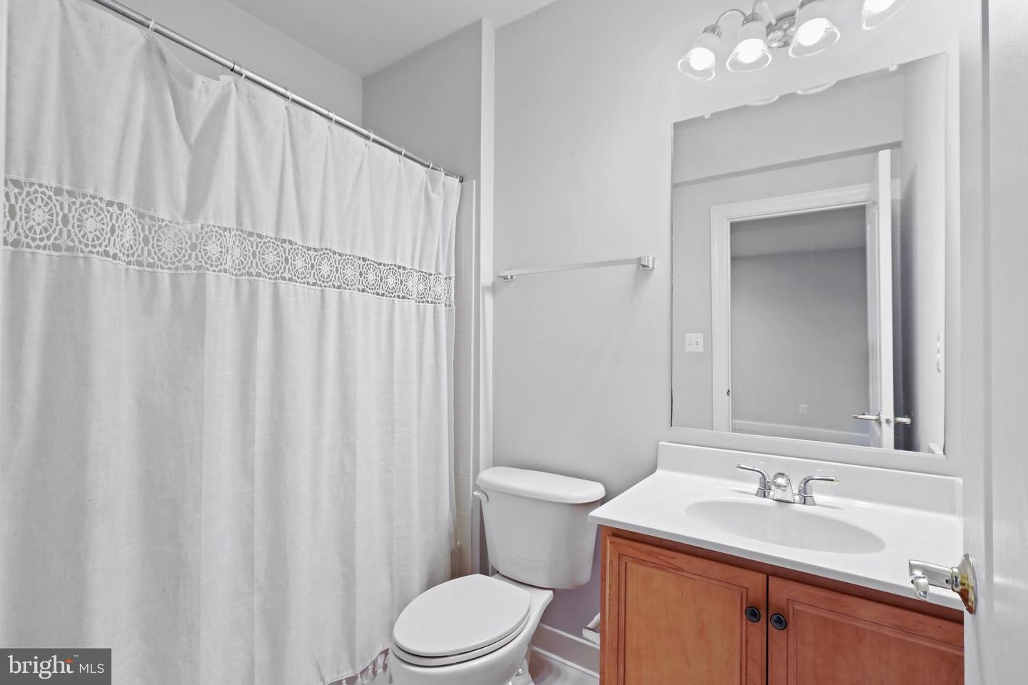 19883 NAPLES LAKES TER, ASHBURN, Virginia 20147, 4 Bedrooms Bedrooms, ,3 BathroomsBathrooms,Residential,For sale,19883 NAPLES LAKES TER,VALO2108504 MLS # VALO2108504