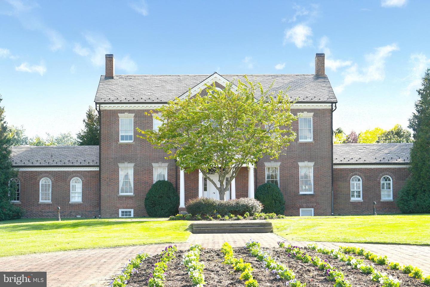 19883 NAPLES LAKES TER, ASHBURN, Virginia 20147, 4 Bedrooms Bedrooms, ,3 BathroomsBathrooms,Residential,For sale,19883 NAPLES LAKES TER,VALO2108504 MLS # VALO2108504