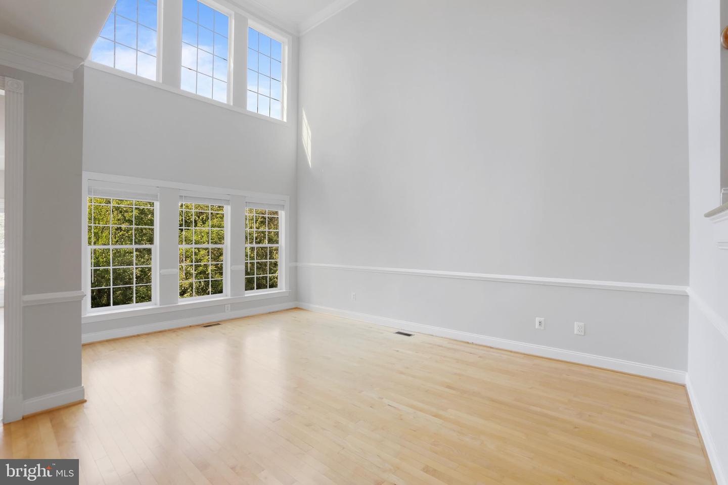 19883 NAPLES LAKES TER, ASHBURN, Virginia 20147, 4 Bedrooms Bedrooms, ,3 BathroomsBathrooms,Residential,For sale,19883 NAPLES LAKES TER,VALO2108504 MLS # VALO2108504