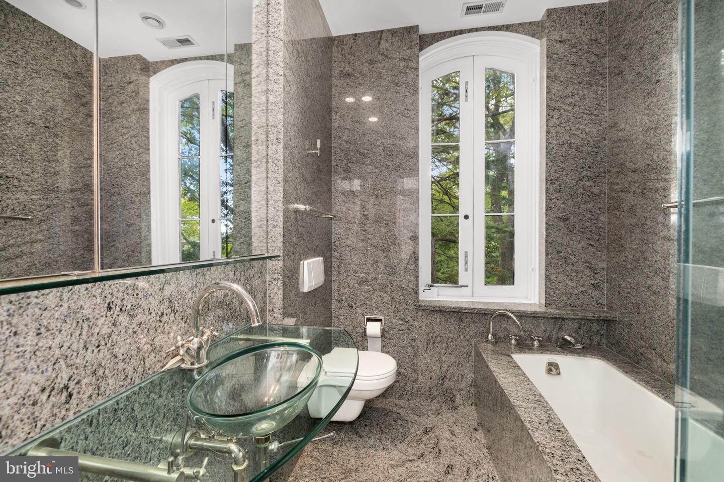 2813 Q ST NW, WASHINGTON, District Of Columbia 20007, 3 Bedrooms Bedrooms, 11 Rooms Rooms,3 BathroomsBathrooms,Residential,For sale,2813 Q ST NW,DCDC2226206 MLS # DCDC2226206