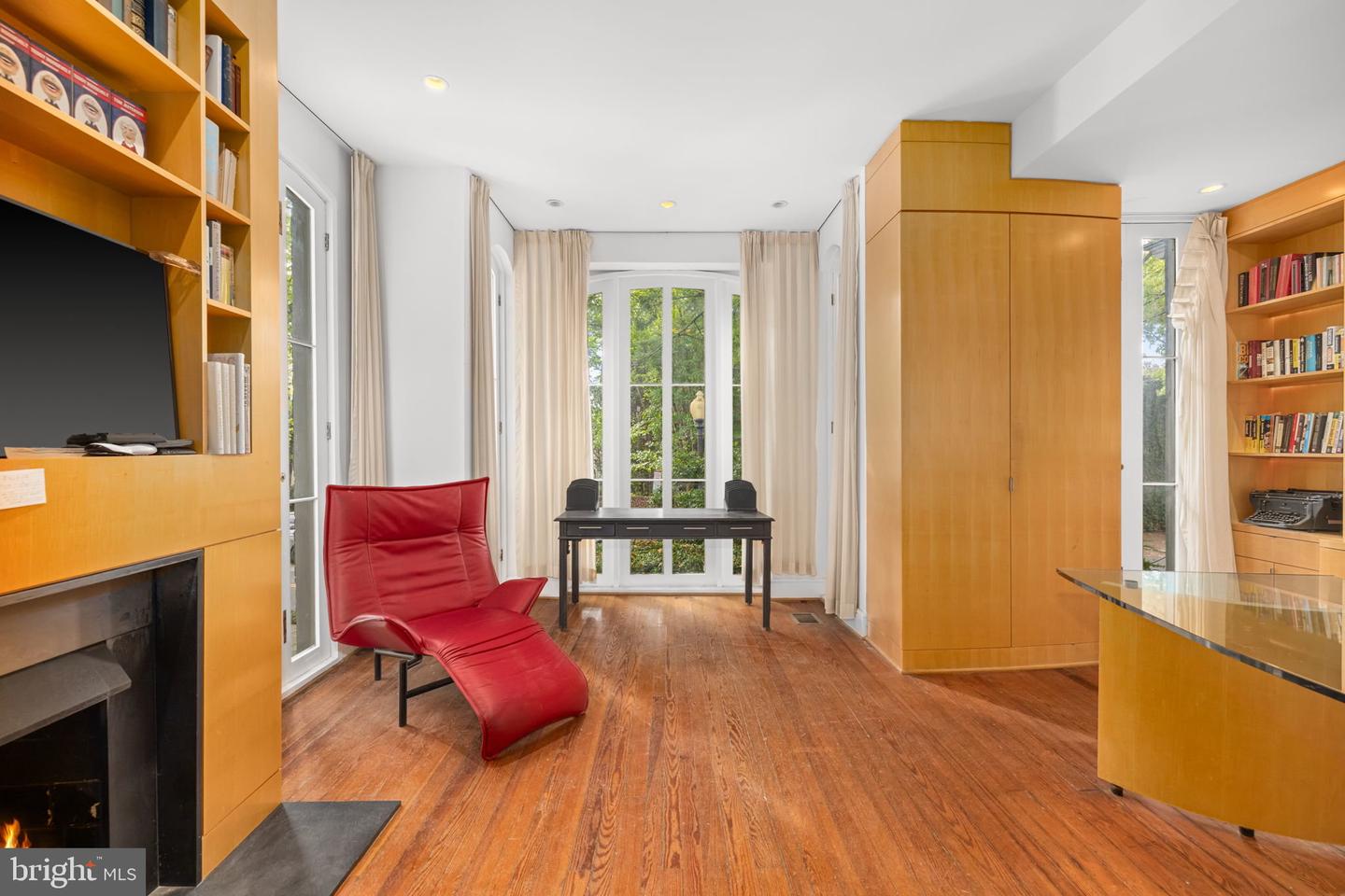 2813 Q ST NW, WASHINGTON, District Of Columbia 20007, 3 Bedrooms Bedrooms, 11 Rooms Rooms,3 BathroomsBathrooms,Residential,For sale,2813 Q ST NW,DCDC2226206 MLS # DCDC2226206