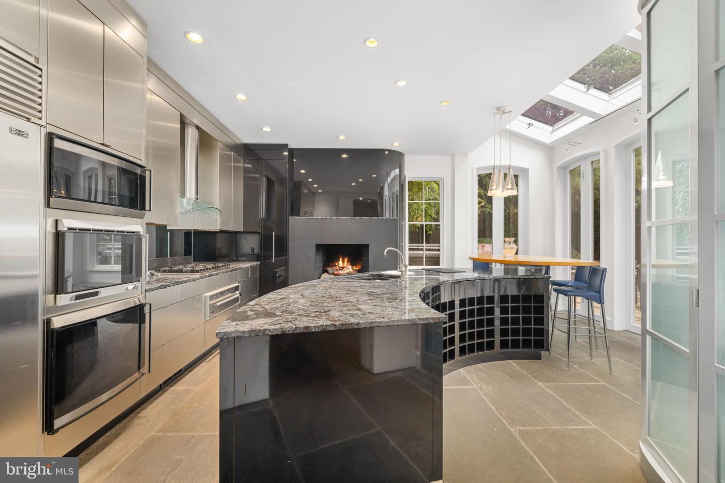 2813 Q ST NW, WASHINGTON, District Of Columbia 20007, 3 Bedrooms Bedrooms, 11 Rooms Rooms,3 BathroomsBathrooms,Residential,For sale,2813 Q ST NW,DCDC2226206 MLS # DCDC2226206