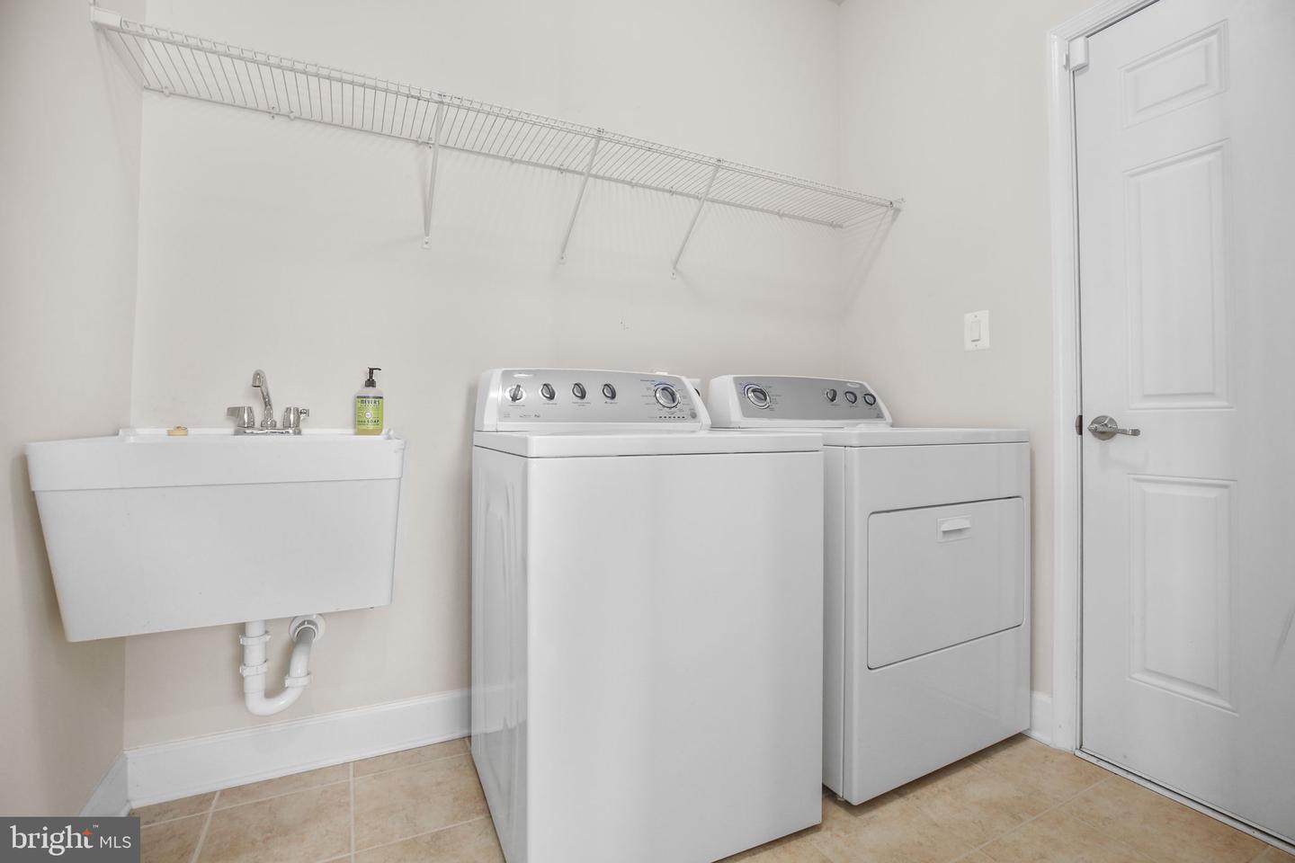 5631 CEDAR MOUNTAIN CT, FREDERICKSBURG, Virginia 22407, 3 Bedrooms Bedrooms, 9 Rooms Rooms,2 BathroomsBathrooms,Residential,For sale,5631 CEDAR MOUNTAIN CT,VASP2036798 MLS # VASP2036798