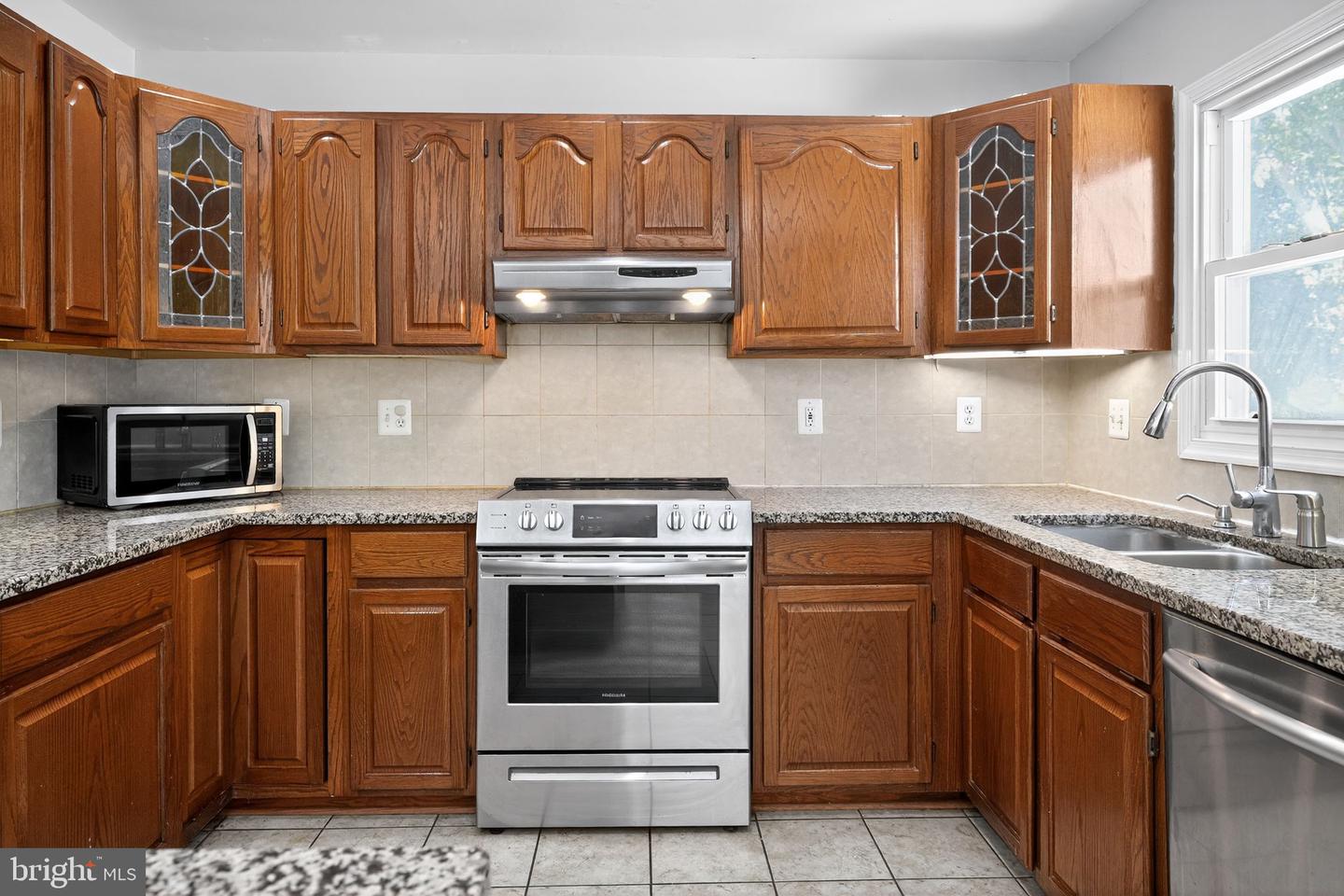 4736 KIRKDALE DR, WOODBRIDGE, Virginia 22193, 4 Bedrooms Bedrooms, ,3 BathroomsBathrooms,Residential,For sale,4736 KIRKDALE DR,VAPW2105692 MLS # VAPW2105692