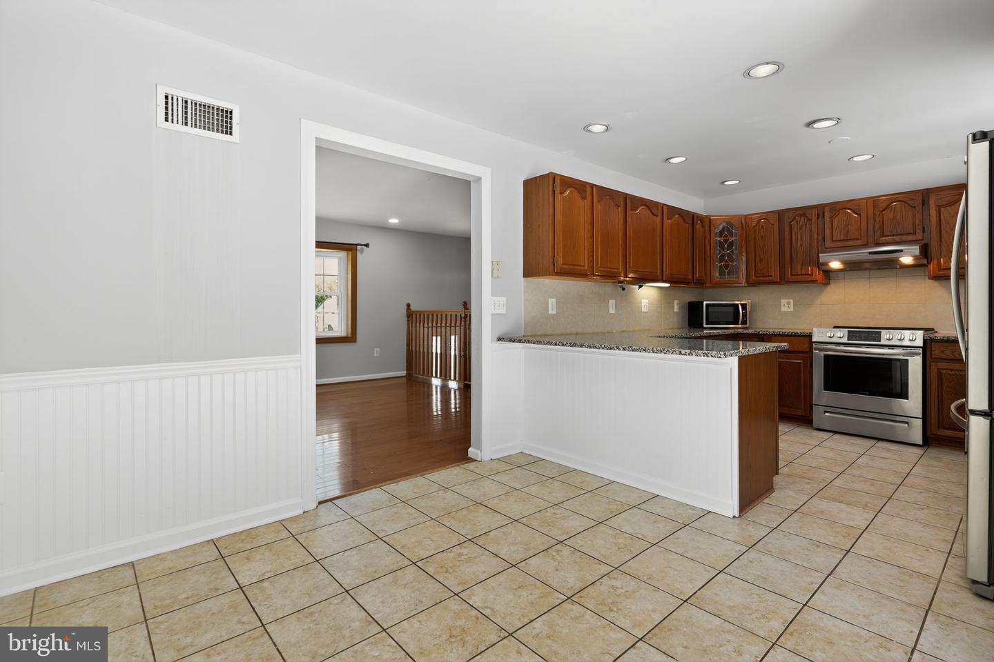 4736 KIRKDALE DR, WOODBRIDGE, Virginia 22193, 4 Bedrooms Bedrooms, ,3 BathroomsBathrooms,Residential,For sale,4736 KIRKDALE DR,VAPW2105692 MLS # VAPW2105692